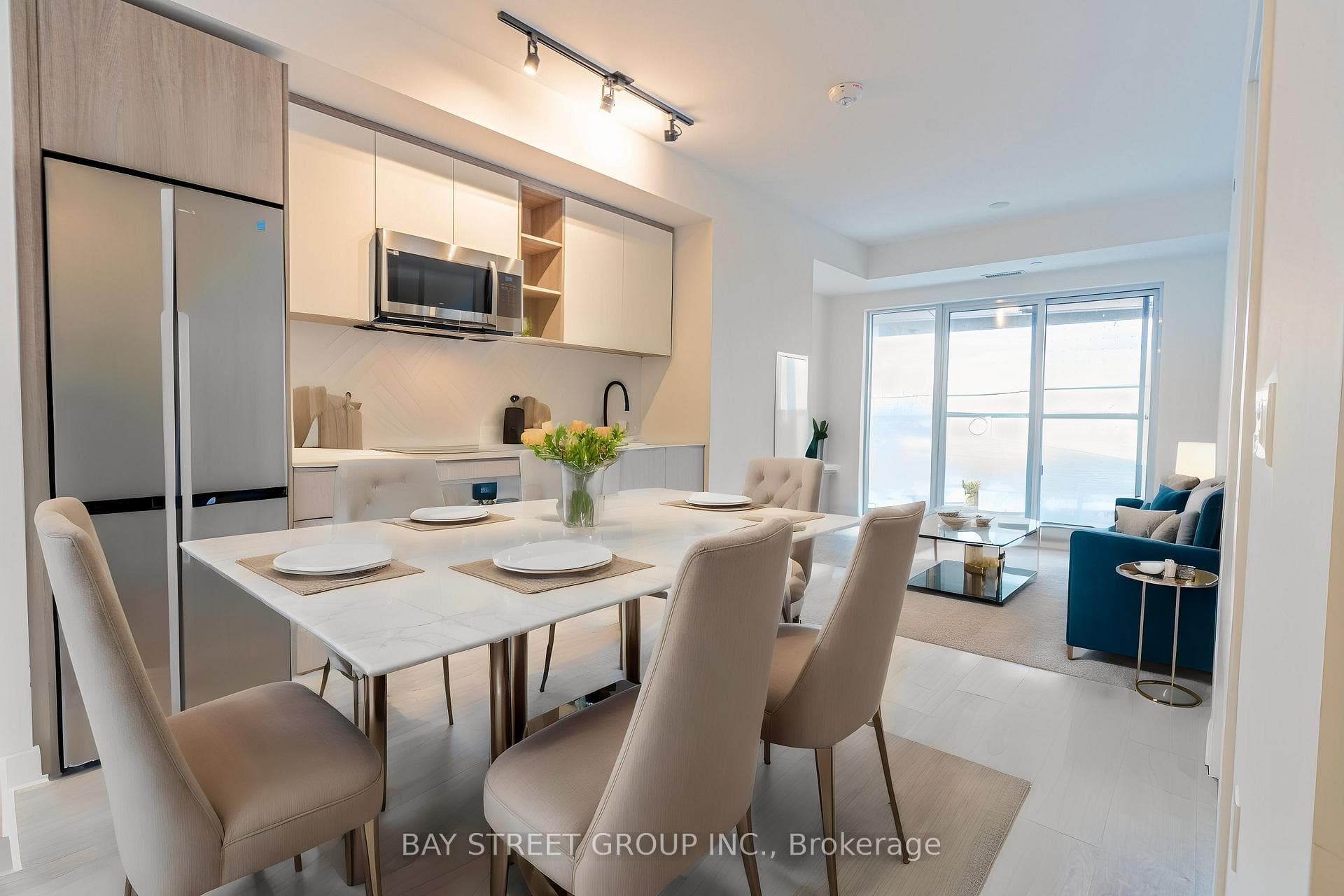 36 Zorra Street Unit 206, Etobicoke (Islington / Rexdale), ON M8Z 0G5 - Photo 1