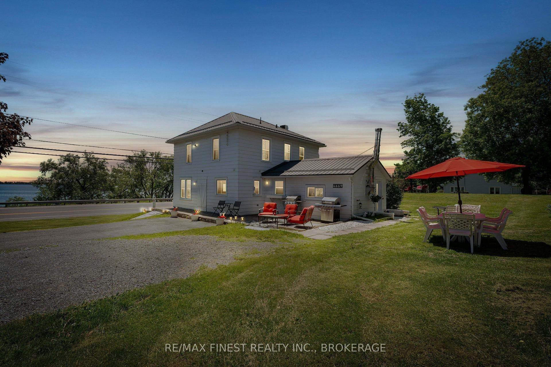 4669 Bath Road, Loyalist
