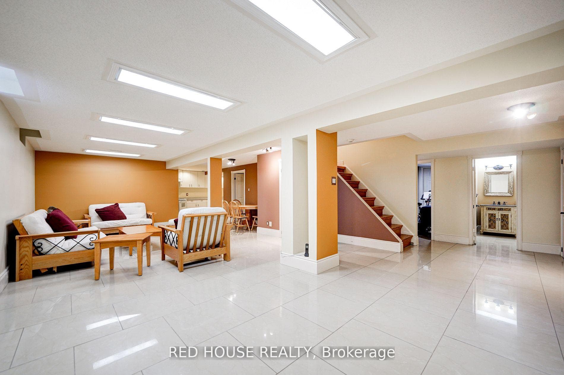 4450 Mayflower Drive Unit Bsmt, Mississauga, ON L5R 1S6 - Photo 1