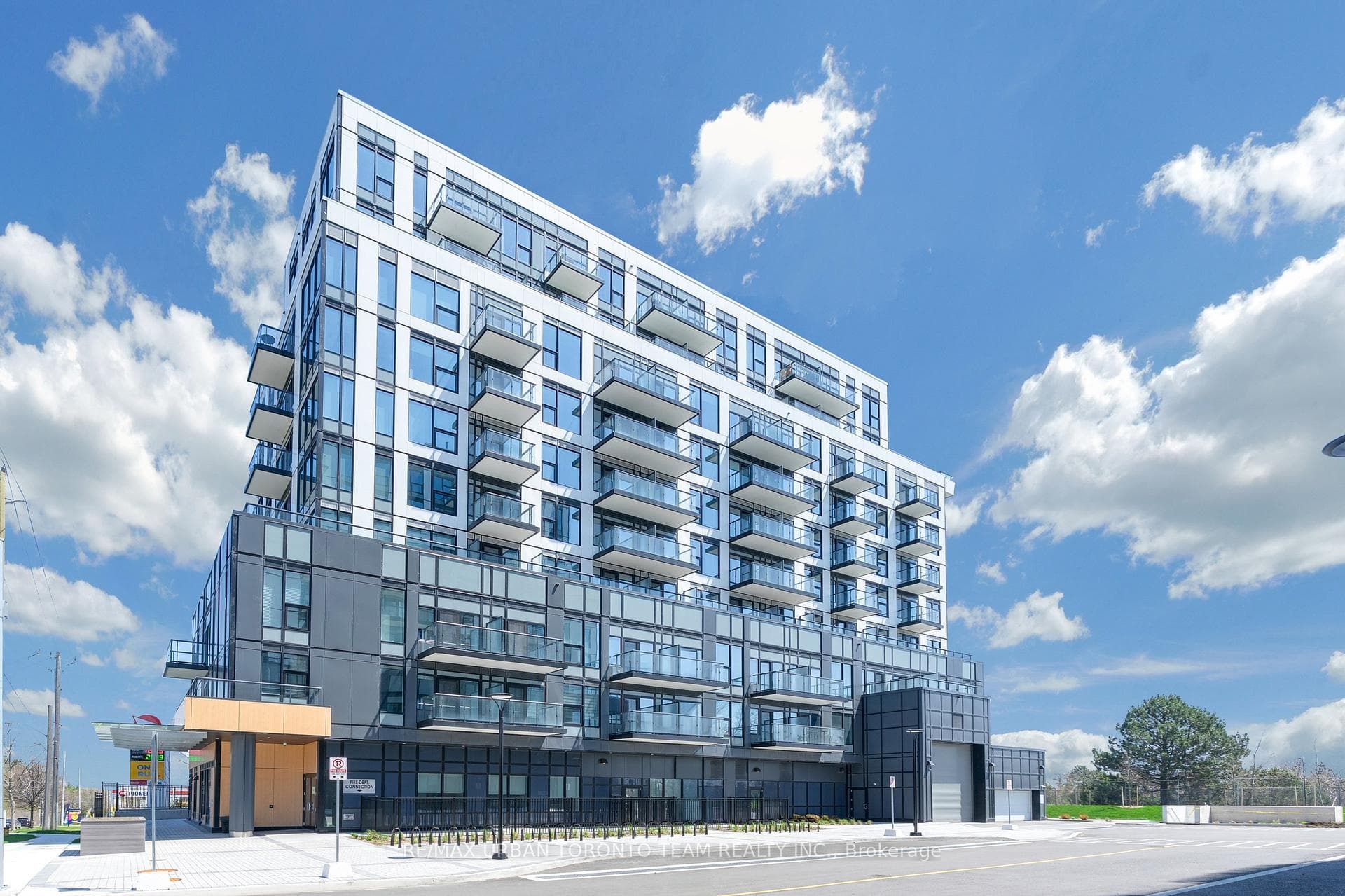 7439 Kingston Road Unit 820, Scarborough (Morningside / West Hill), ON M1B 5S3 - Photo 1