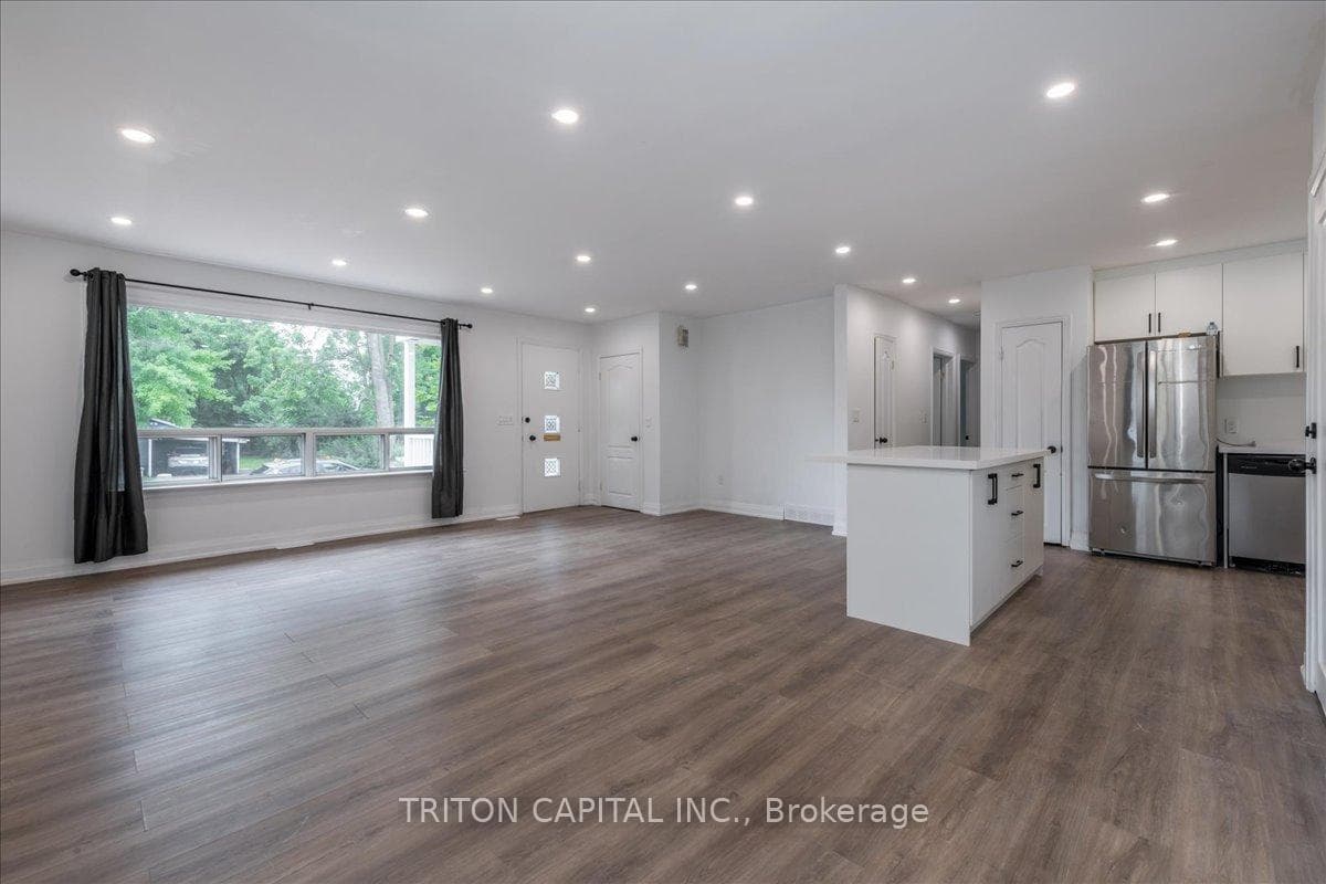 54 Henry Street Unit Upper, Barrie, ON L4N 1C7 - Photo 1