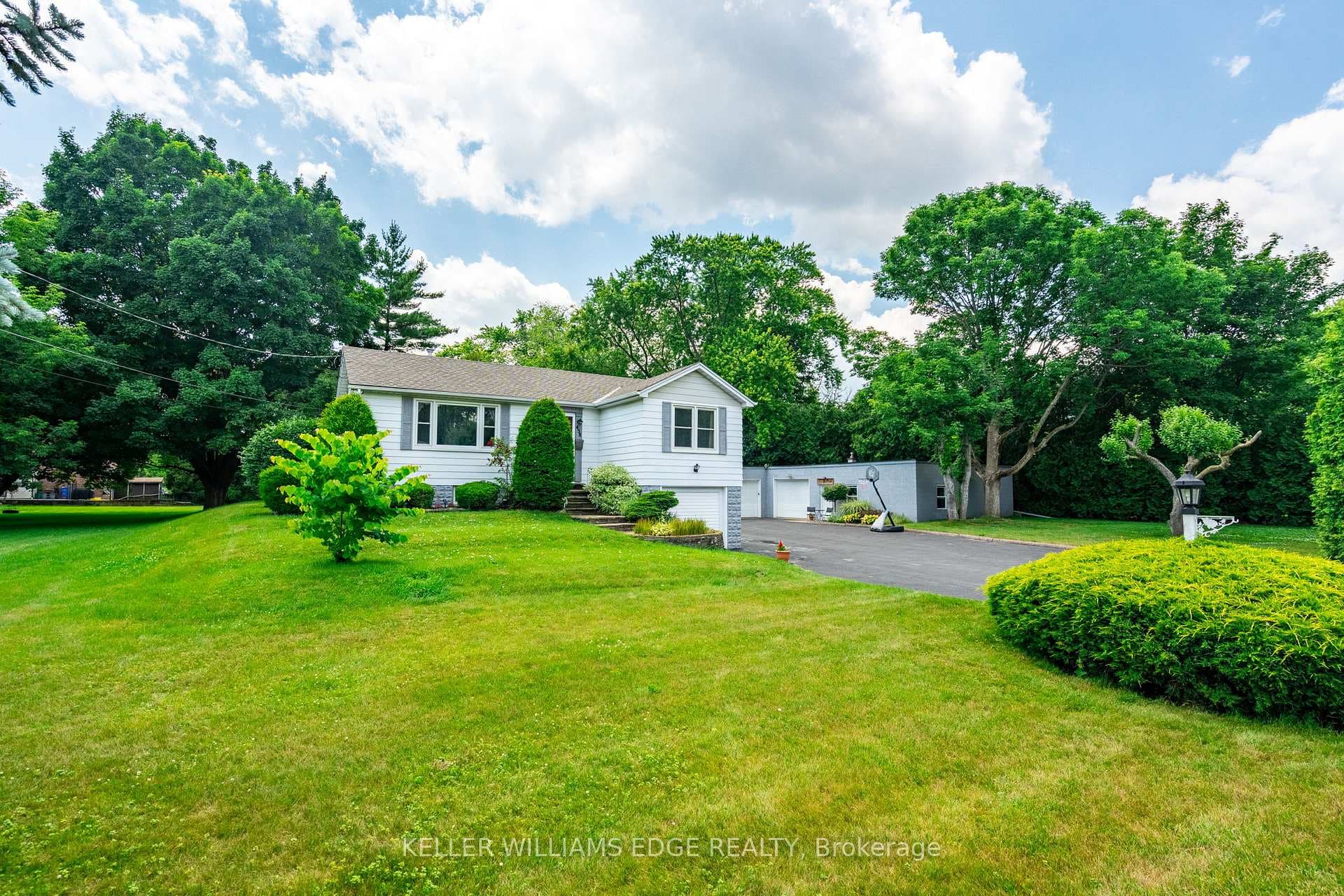 458 Elwood Road, Burlington, ON L7N 3C7 - Photo 1