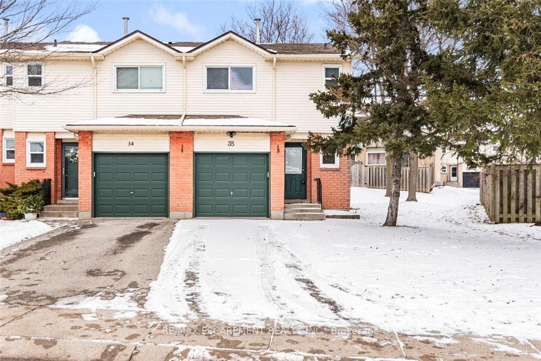 14 Derby Street Unit 35, Hamilton, ON L8W 3T5 - Photo 1