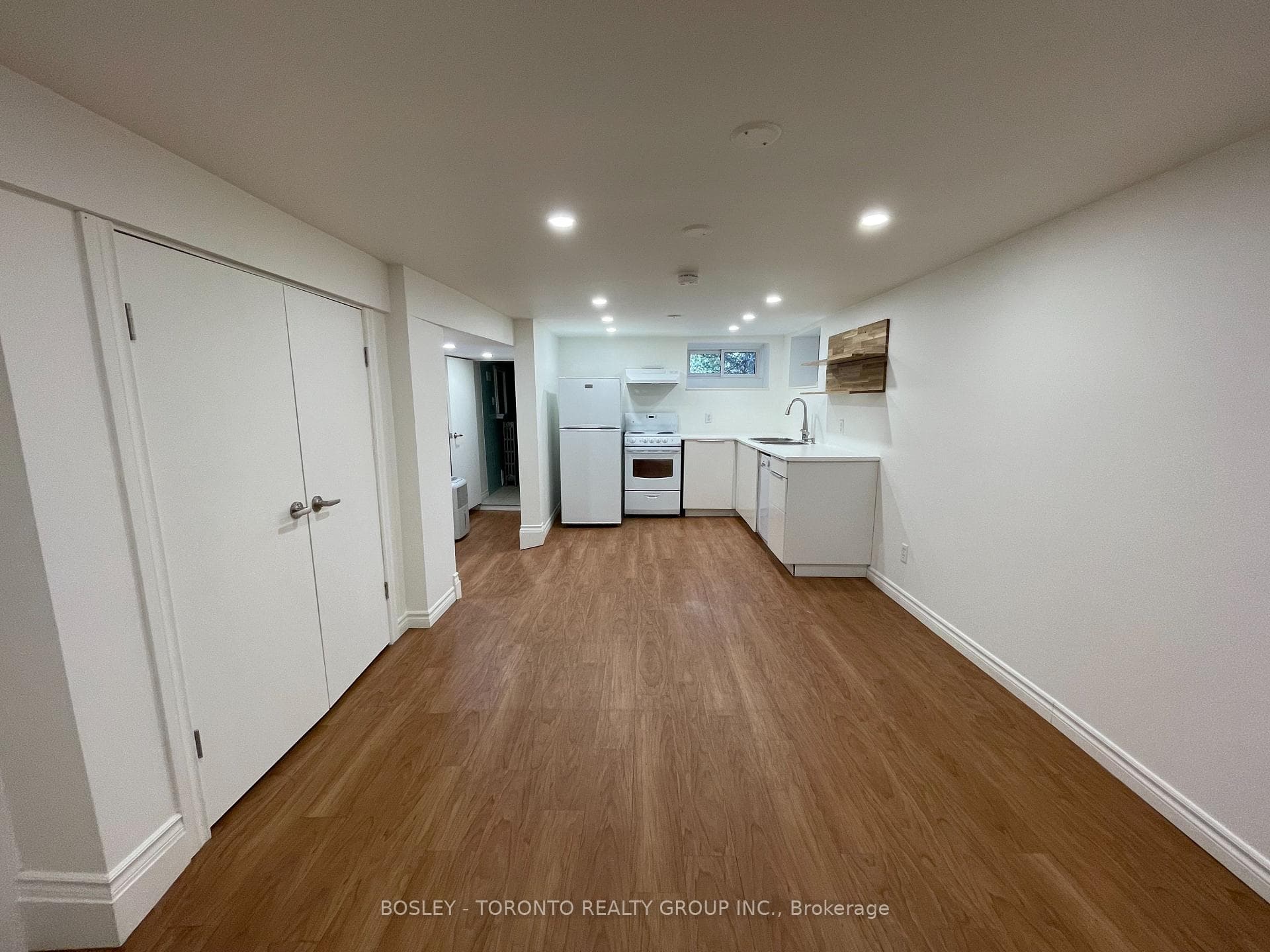 216 Geoffrey Street Unit Lower, High Park / Junction / Roncesvalles, ON M6R 1P8 - Photo 1