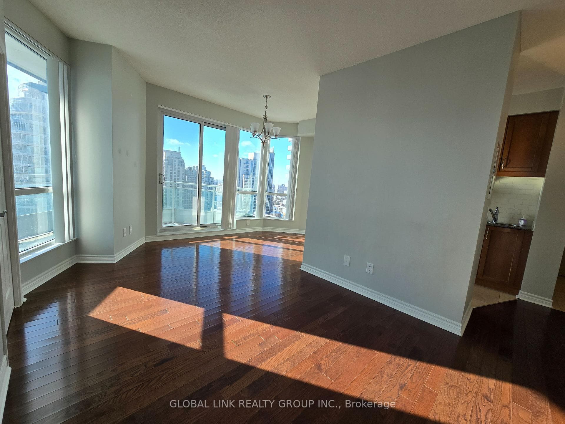 18 Holmes Avenue Unit 2203, Toronto C14