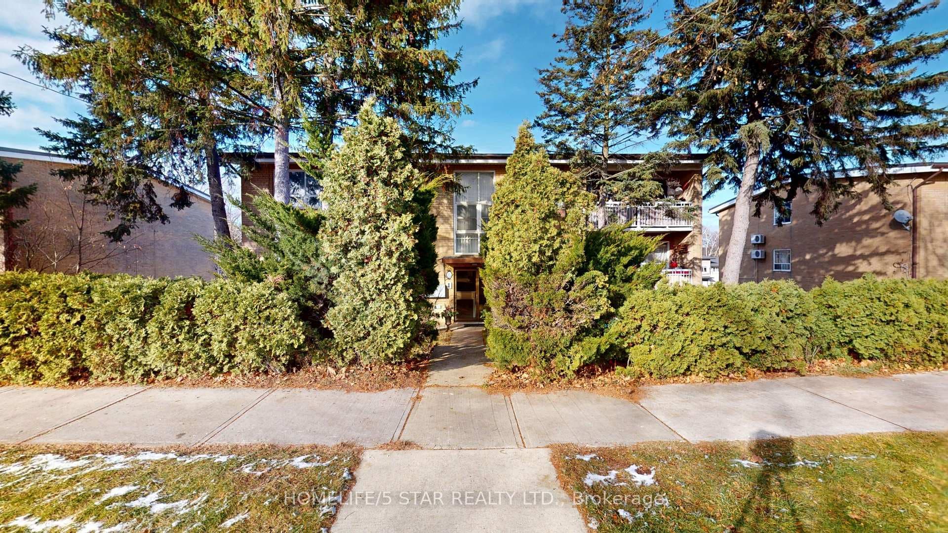 52 Waniska Avenue Unit 6, Corso Italia / Dufferin Grove, ON M8Y 1P9 - Photo 1