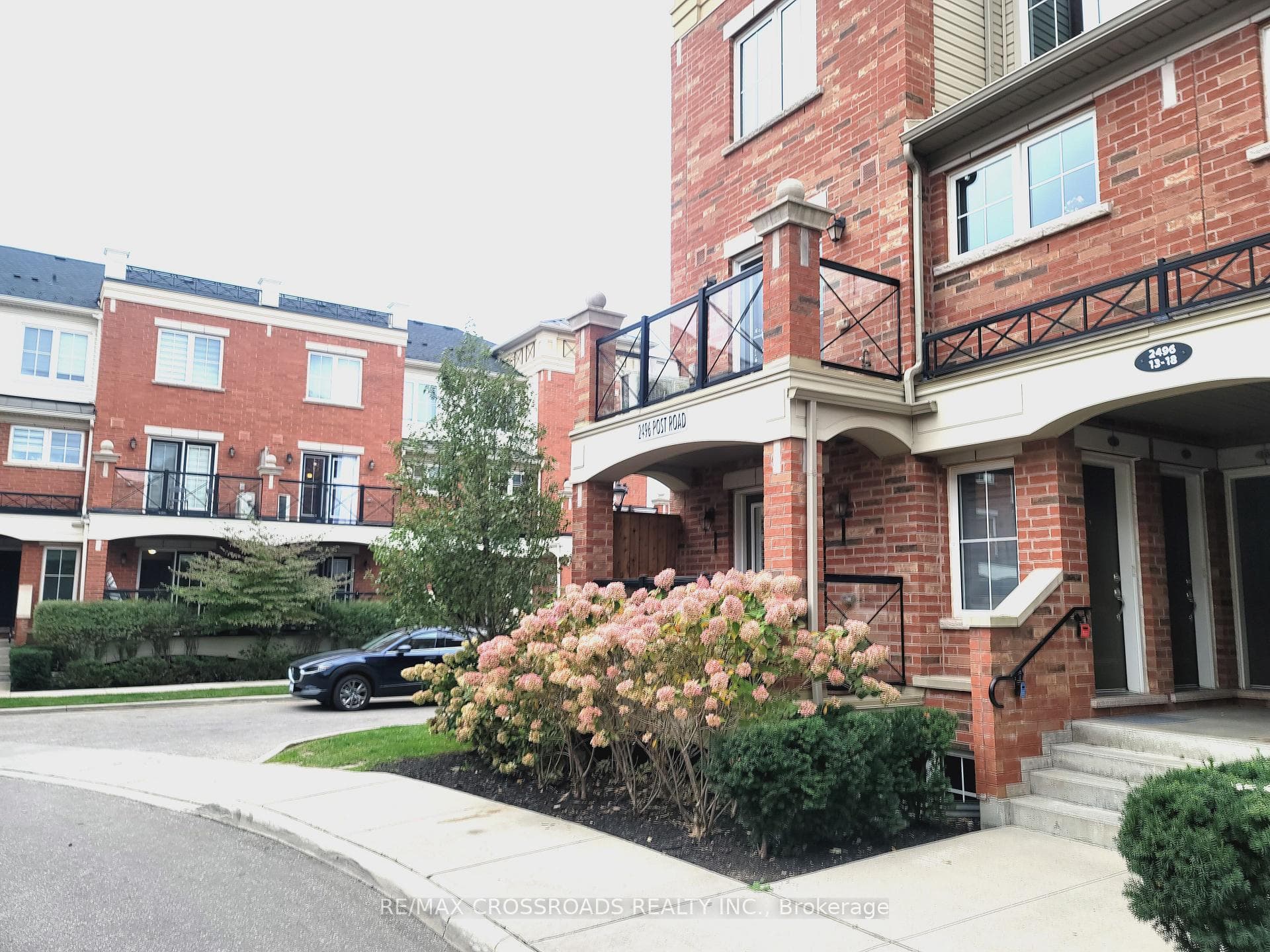 2496 Post Road Unit 16, Oakville, ON L6H 0J2 - Photo 1