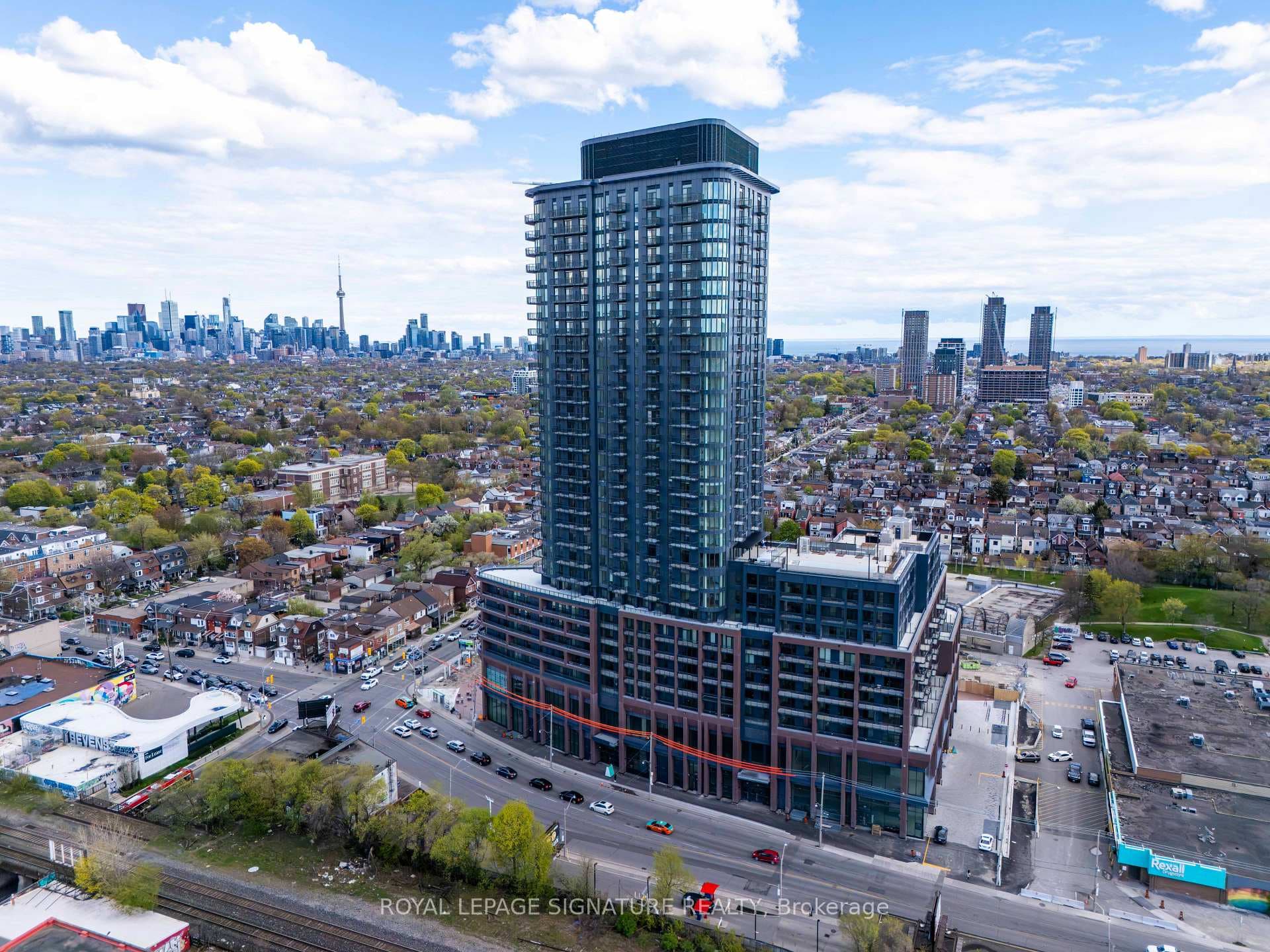 1185 Dupont Street Unit 1601, Bloor West Village / Swansea, ON M6H 0G5 - Photo 1