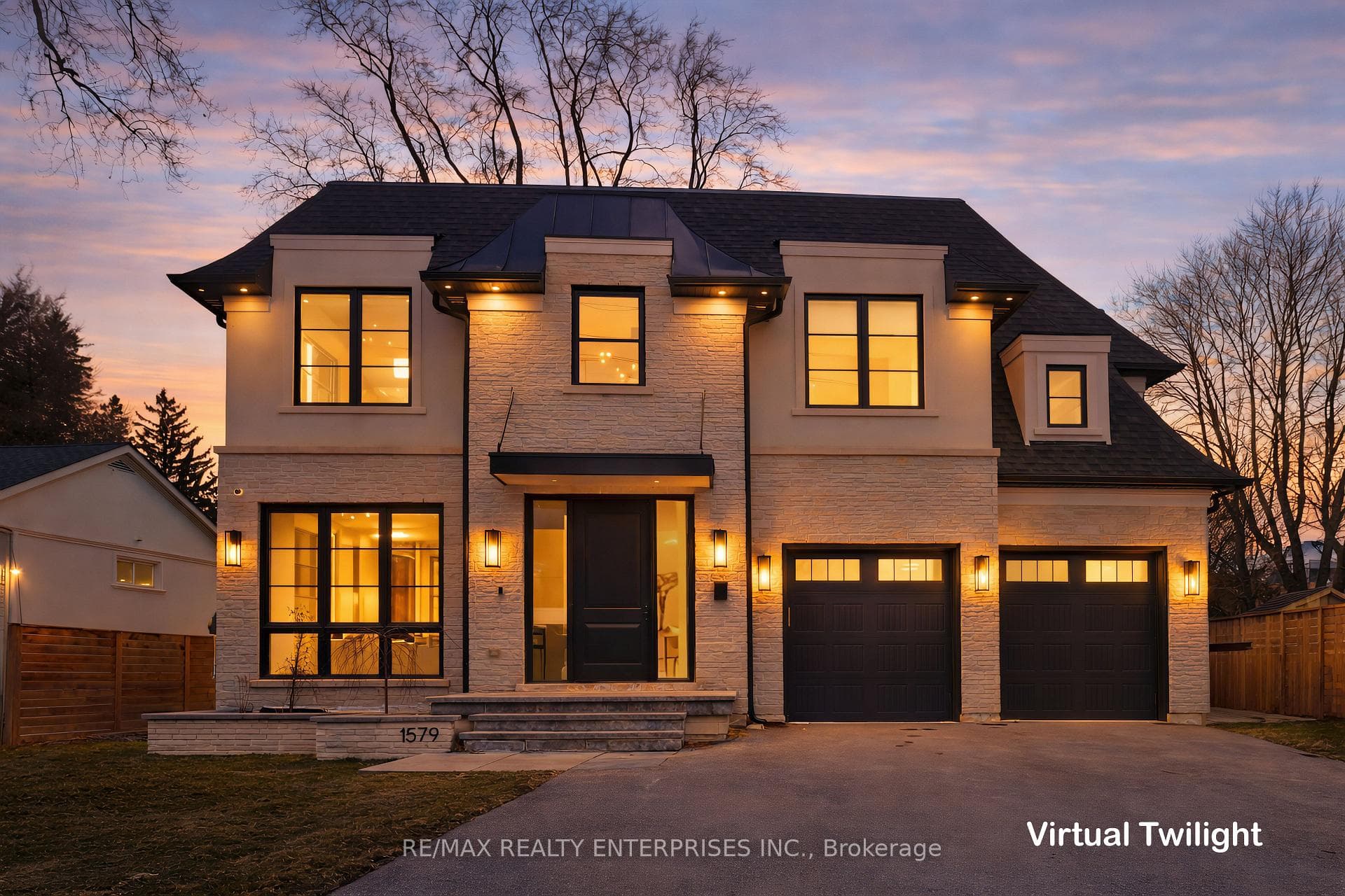 1579 Trotwood Avenue, Mississauga, ON L5G 3Z8 - Photo 1