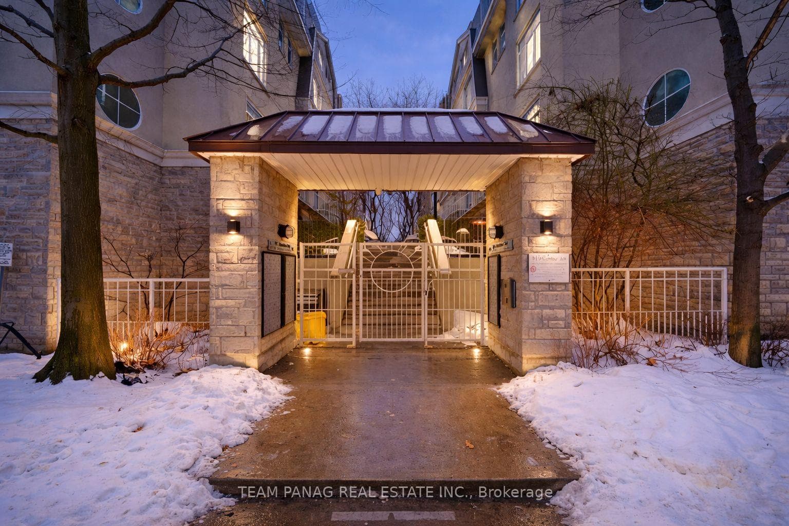 28 Stadium Road Unit 132, Downtown Toronto / Waterfront, ON M5V 3P4 - Photo 1