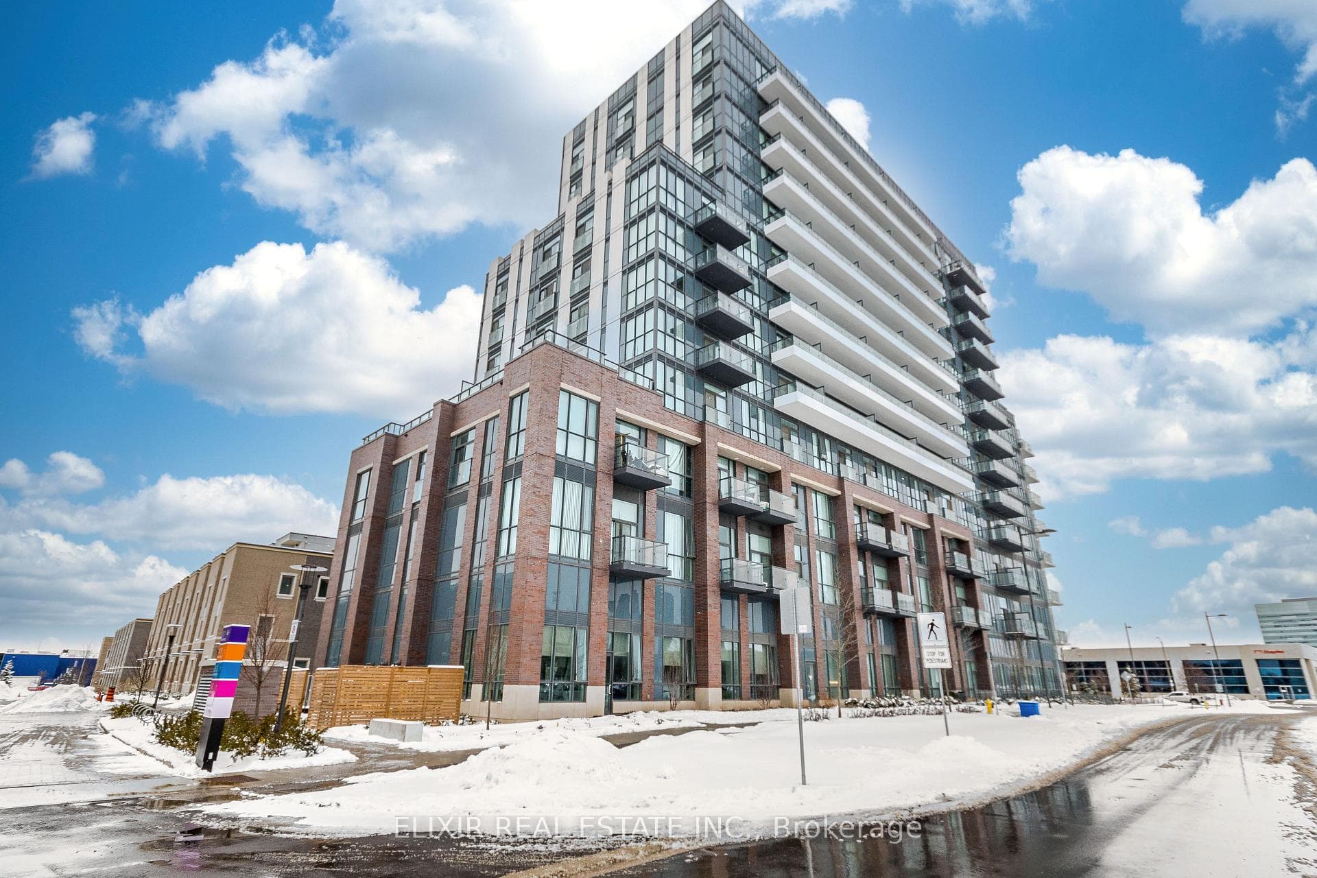 60 Honeycrisp Crescent Unit 522, Vaughan