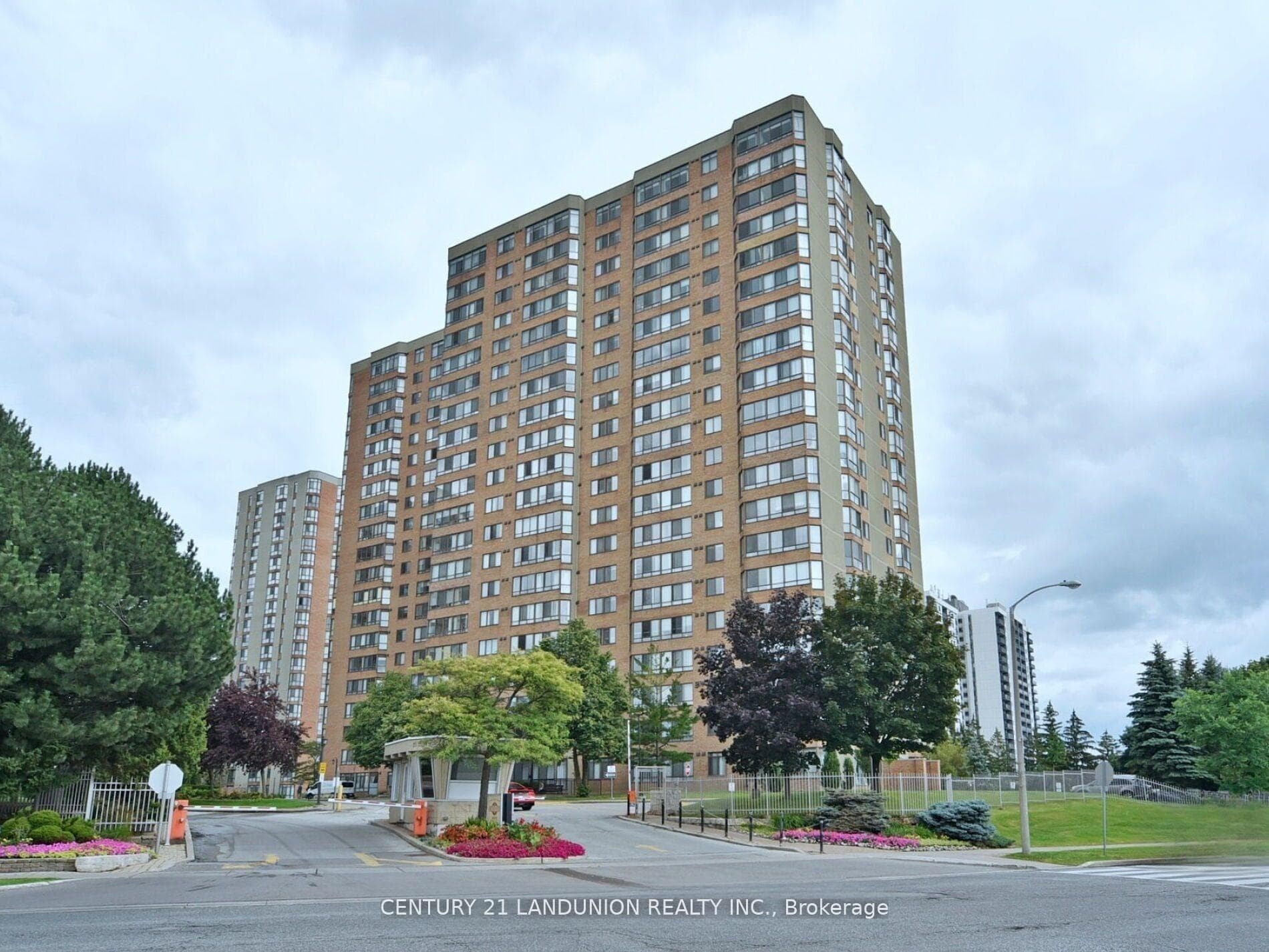 55 Bamburgh Circle Unit 1209, Scarborough Village / Eglinton East, ON M1W 3V4 - Photo 1