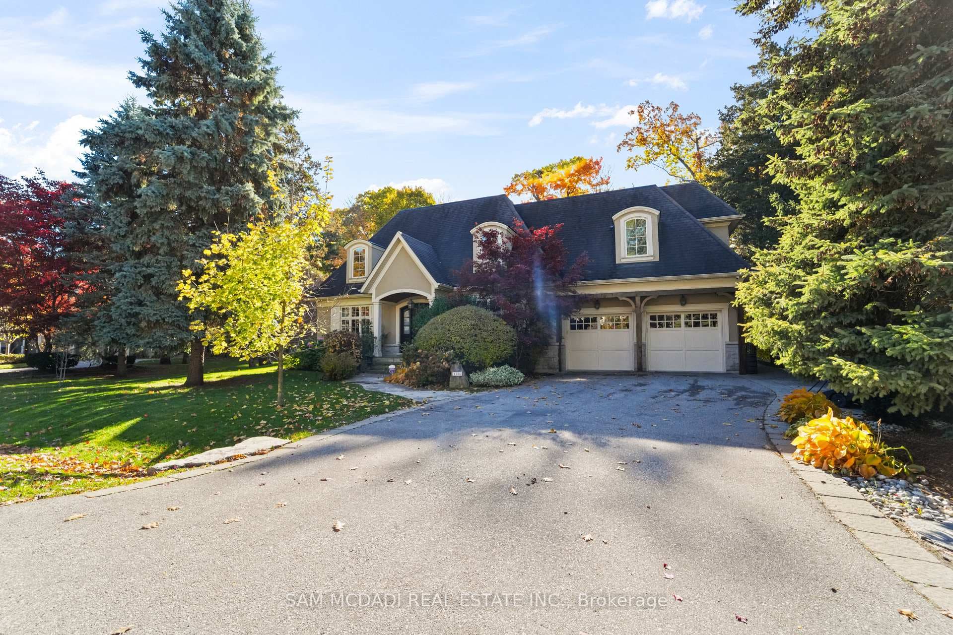 1286 Woodeden Drive, Mississauga, ON L5H 2T6 - Photo 1
