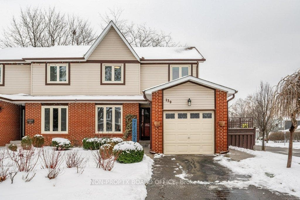 139 Fanshawe Drive, Brampton, ON L6Z 1A8 - Photo 1