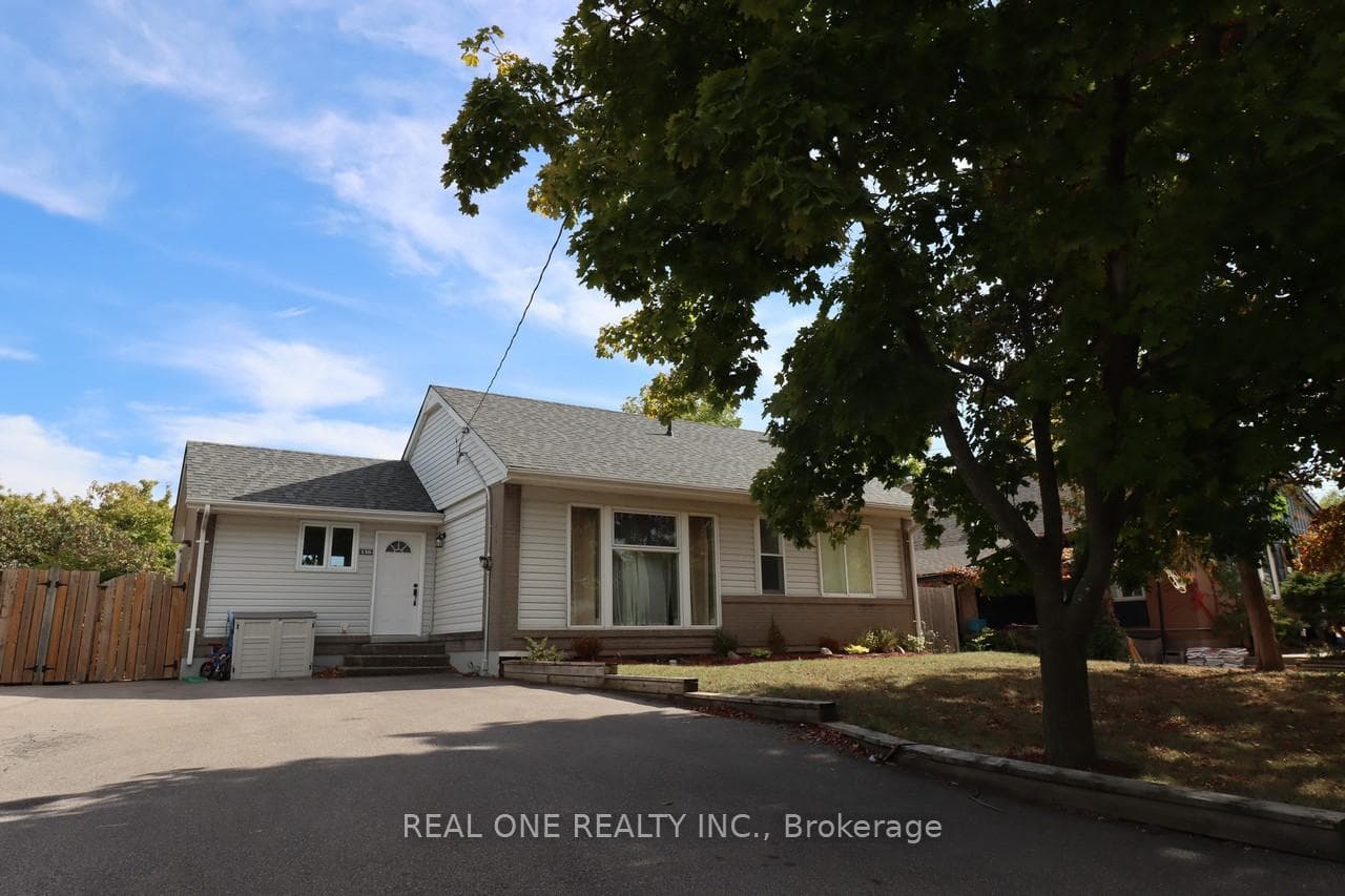 130 Mayfield Drive, Oakville
