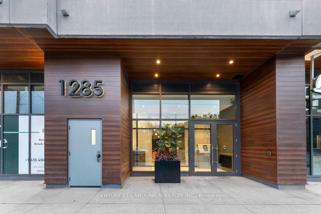 1285 Queen Street Unit 102, Riverdale / Leslieville, ON M4L 1C2 - Photo 1