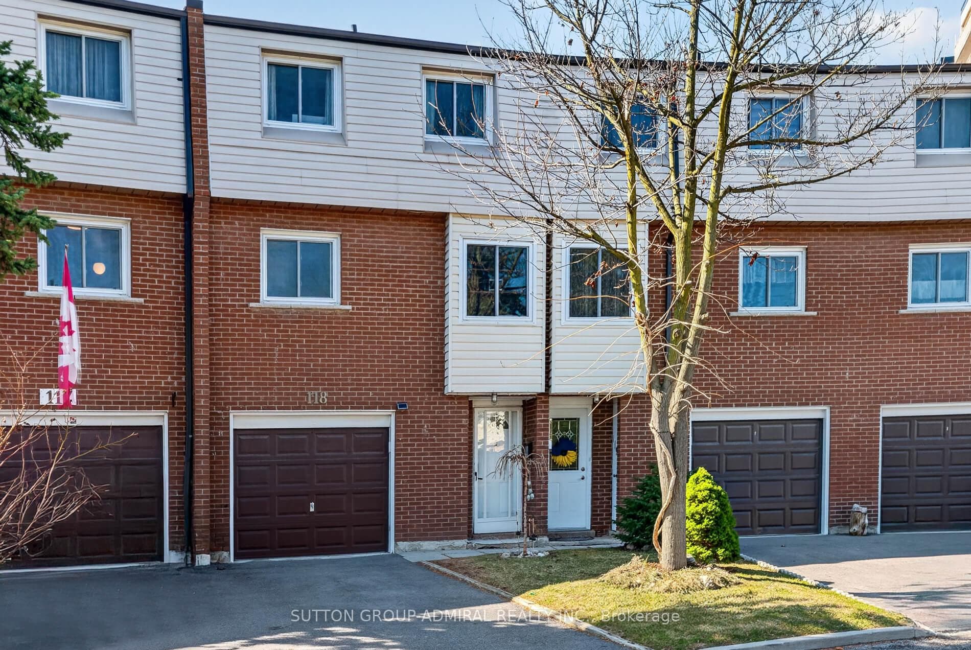 3175 Kirwin Avenue Unit 118, Mississauga, ON L5A 3M4 - Photo 1