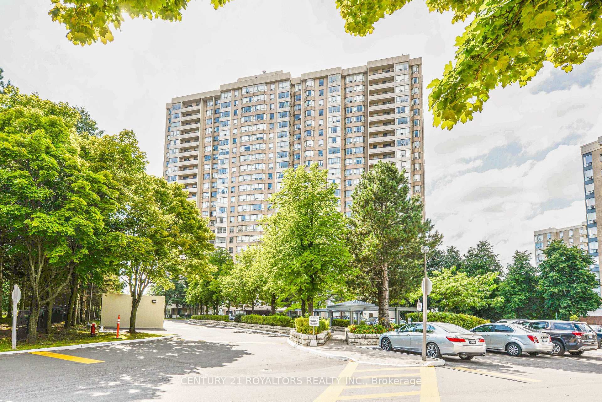 30 Malta Avenue Unit 1602, Brampton, ON L6Y 4S5 - Photo 1