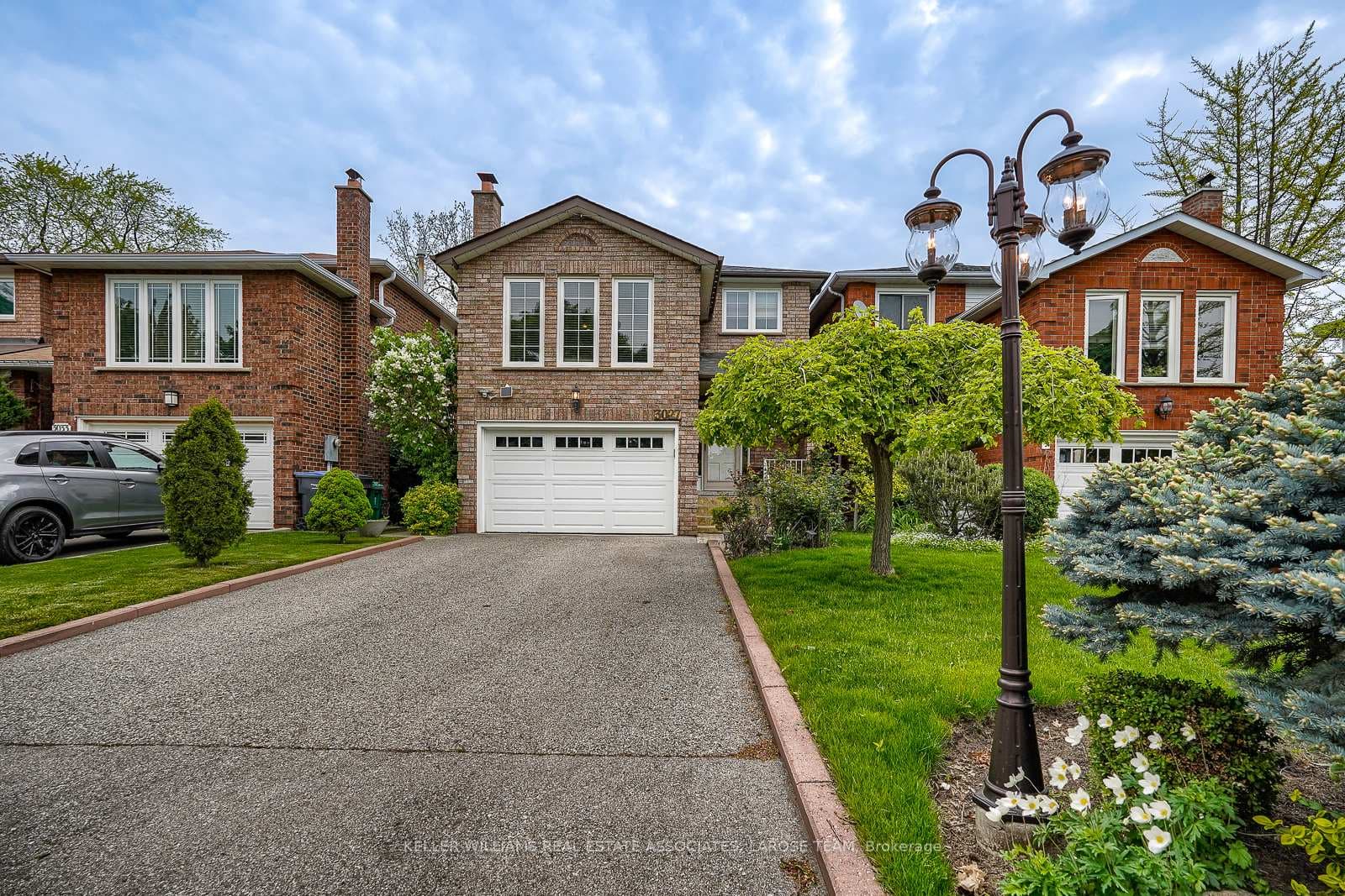 3027 Mikeboro Court, Mississauga