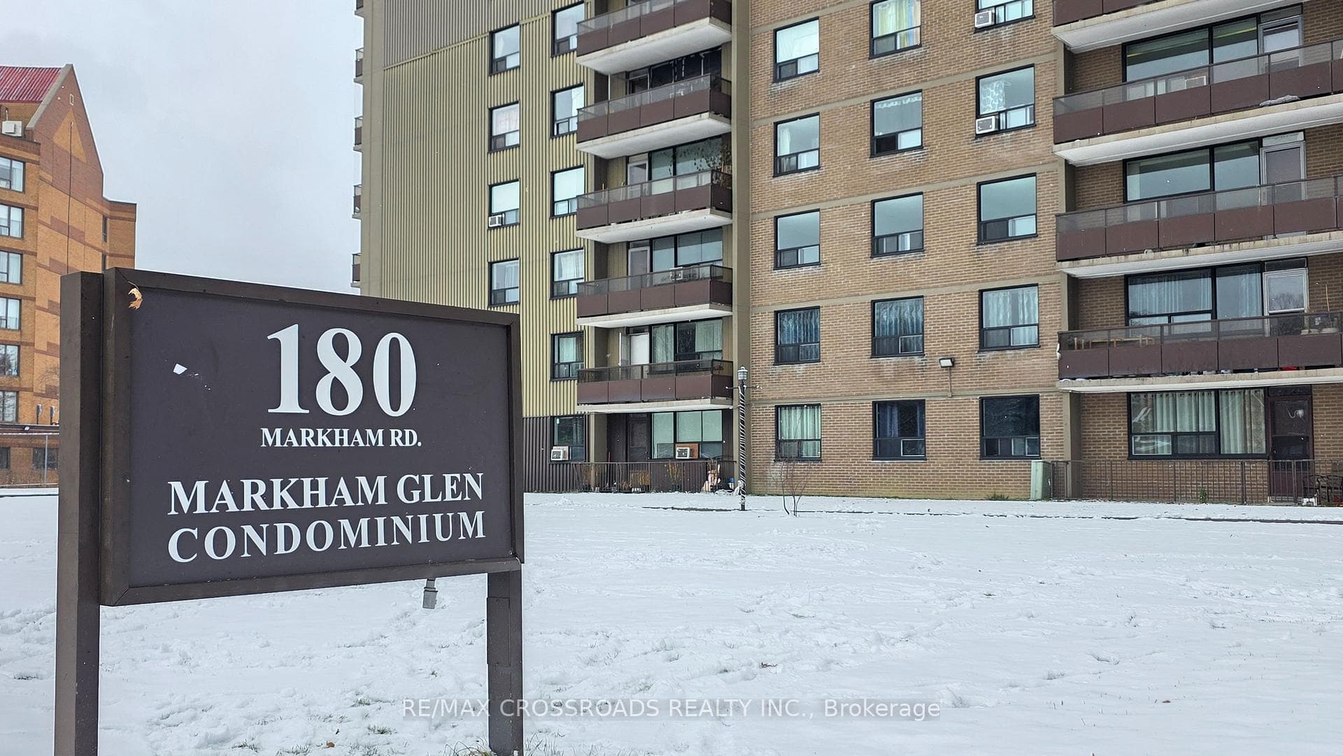 180 Markham Road Unit 921, Scarborough Town Centre, ON M1M 2Z9 - Photo 1