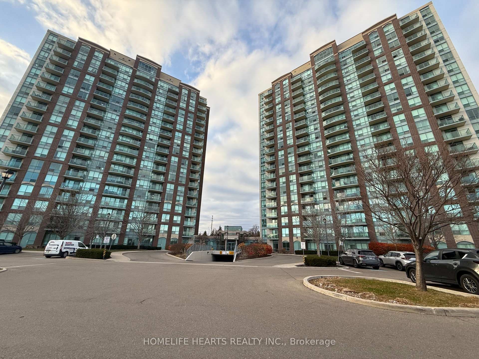 4889 Kimbermount Avenue Unit 104, Mississauga, ON L5M 7R8 - Photo 1