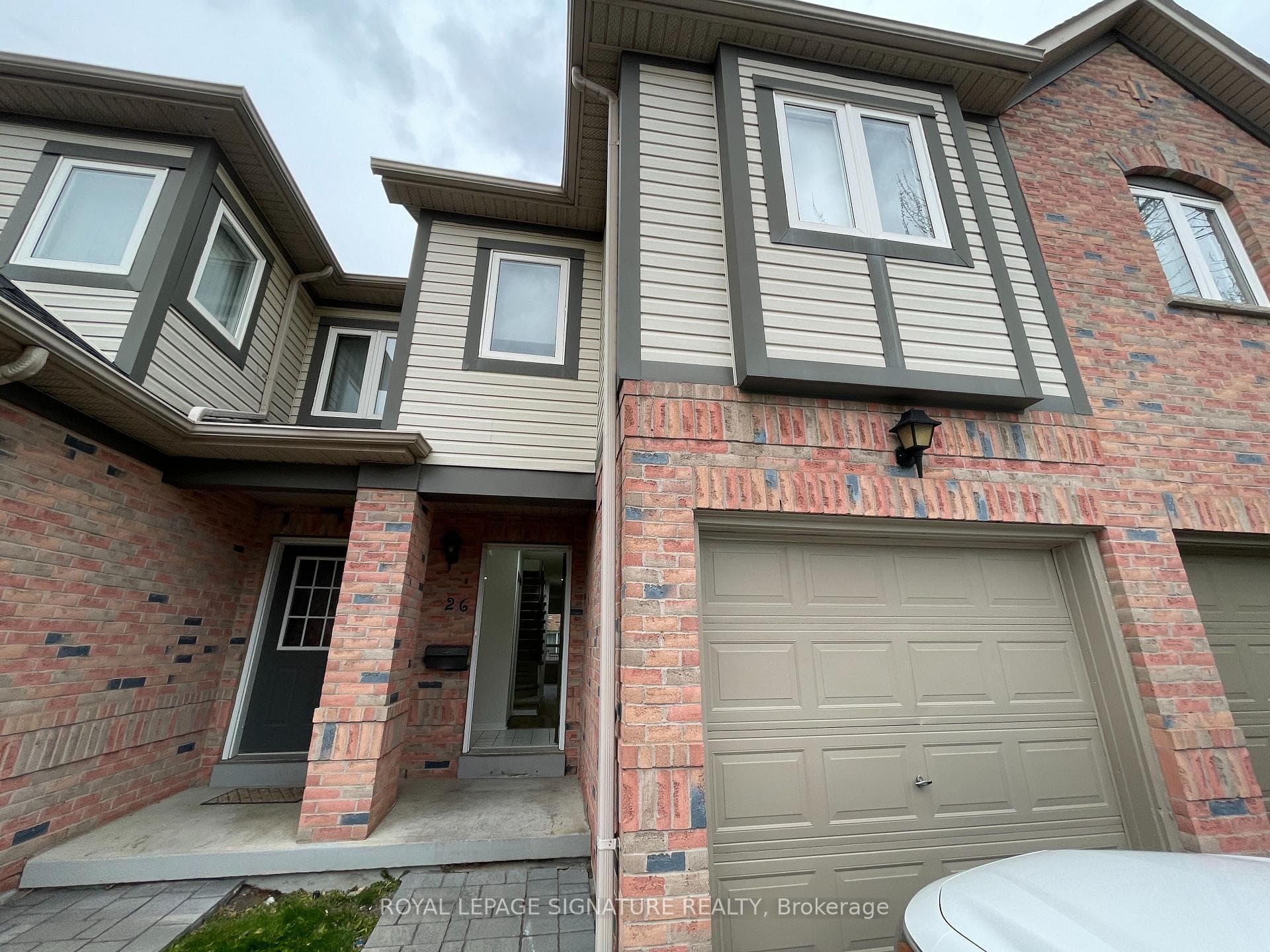 5625 Glen Erin Drive Unit 26, Mississauga, ON L5M 6V1 - Photo 1