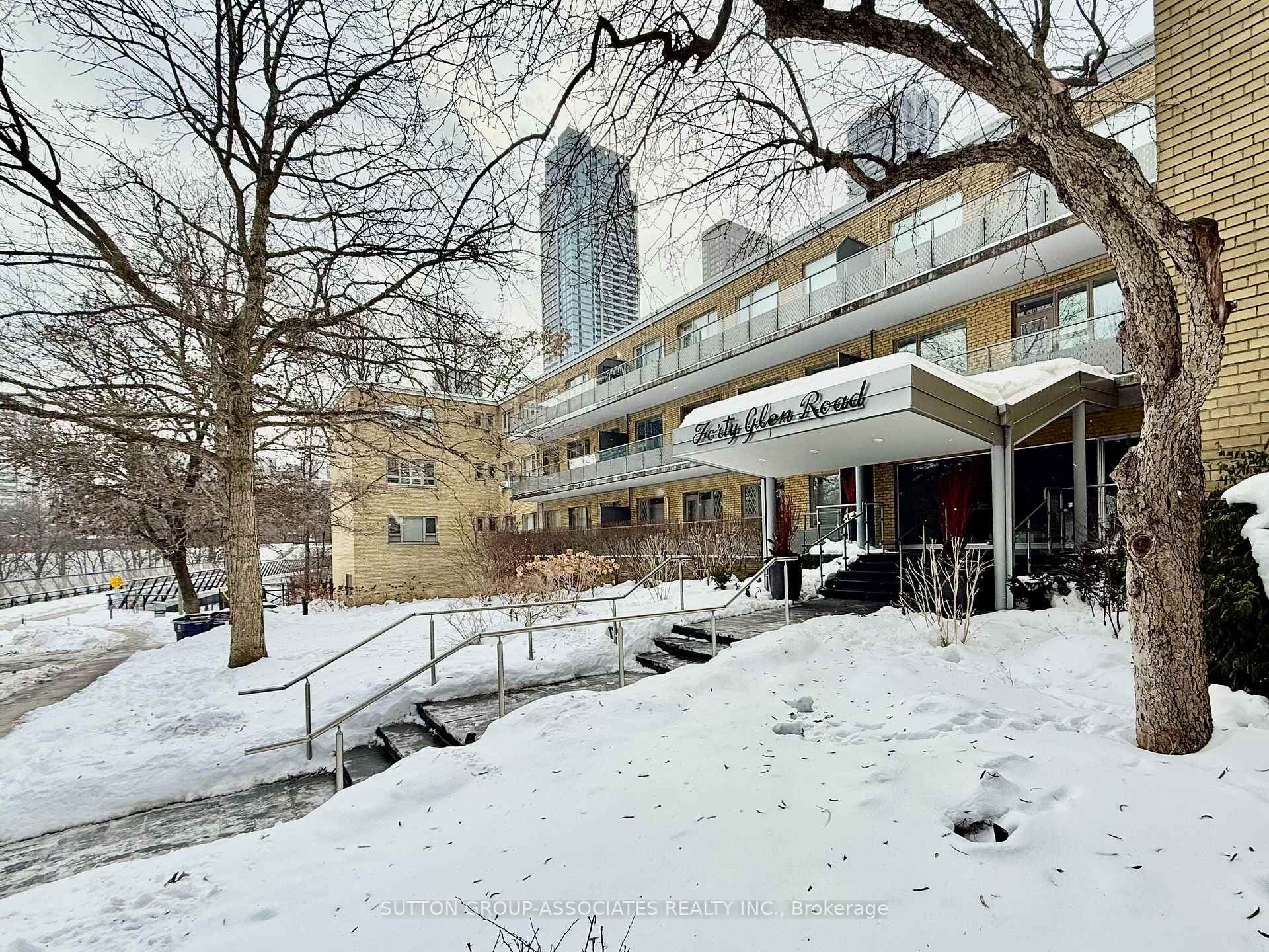 40 Glen Road Unit 204, Rosedale / Moore Park, ON M4W 2V1 - Photo 1
