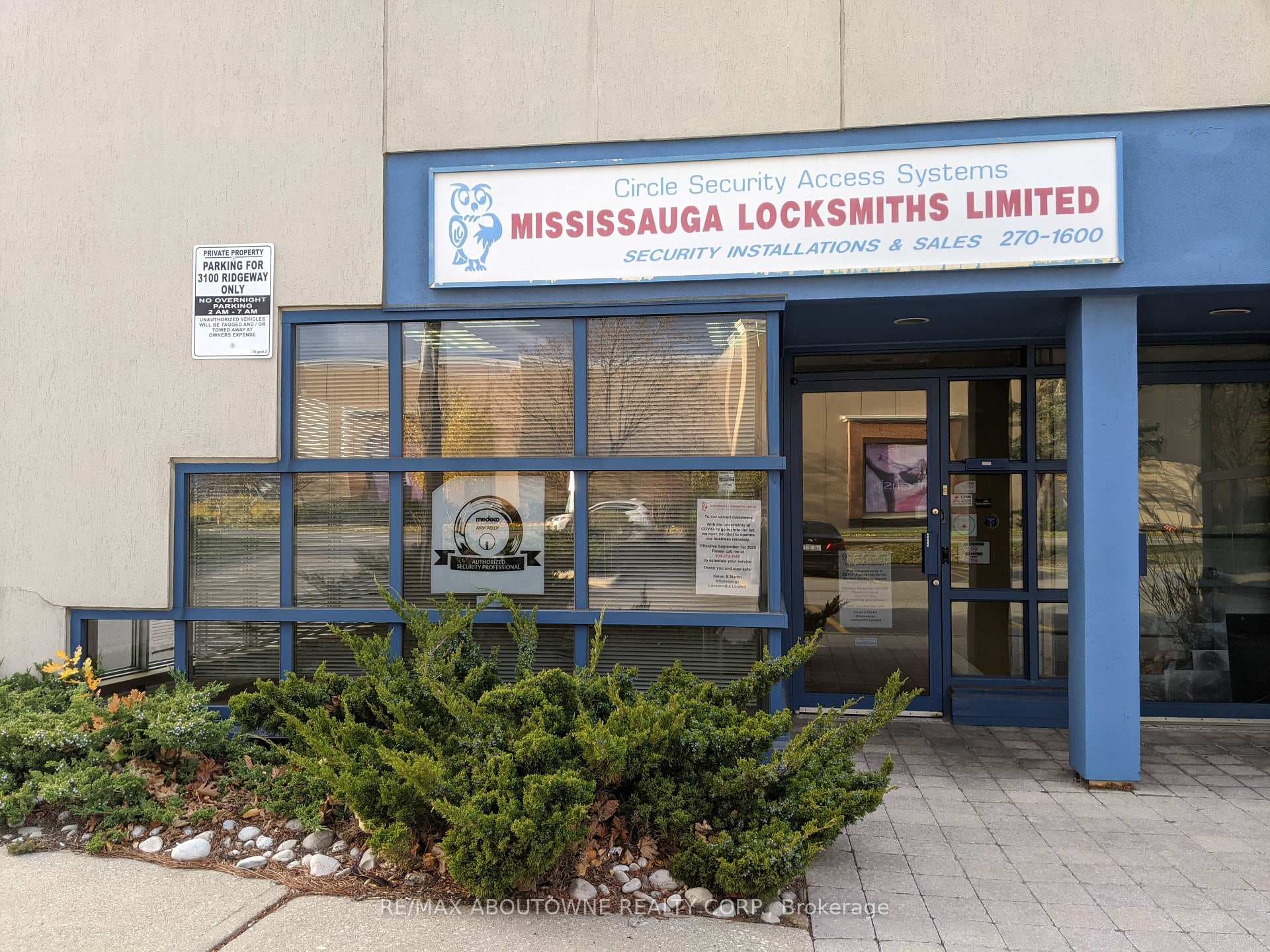 3100 Ridgeway Drive Unit 1, Mississauga, ON L5L 5M5 - Photo 1