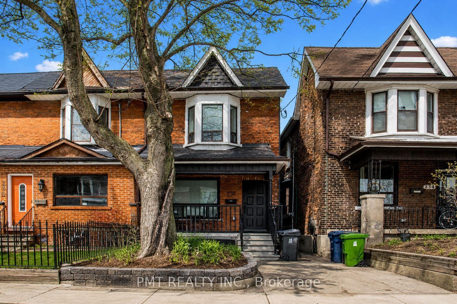 232 Laughton Avenue Unit Bsmt, Keelesdale / Eglinton West, ON M6N 2X5 - Photo 1