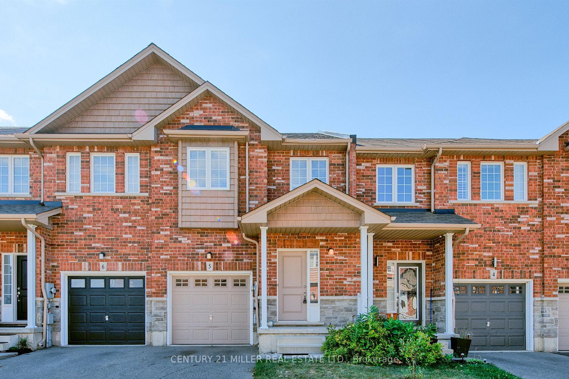 45 Seabreeze Crescent Unit 5, Hamilton, ON L8E 0G1 - Photo 1