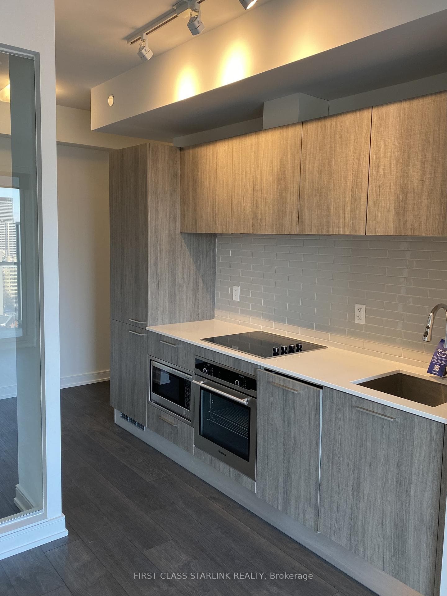 3 Gloucester Street Unit 2004, Regent Park / Cabbagetown / St. James Town, ON M4Y 0C6 - Photo 1