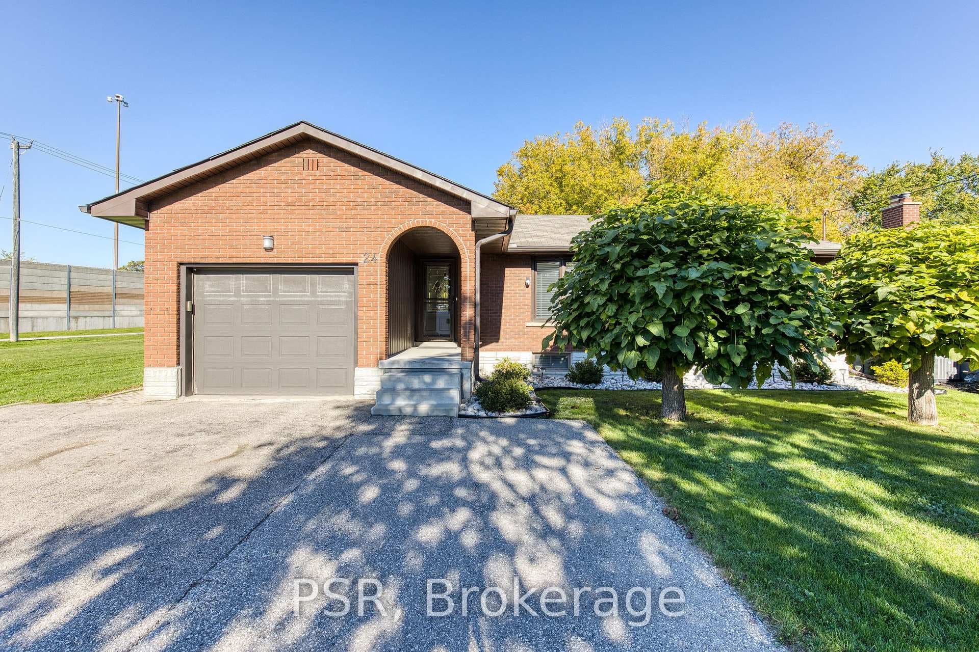 24 Burbank Road, Kitchener, ON N2B 1E1 - Photo 1