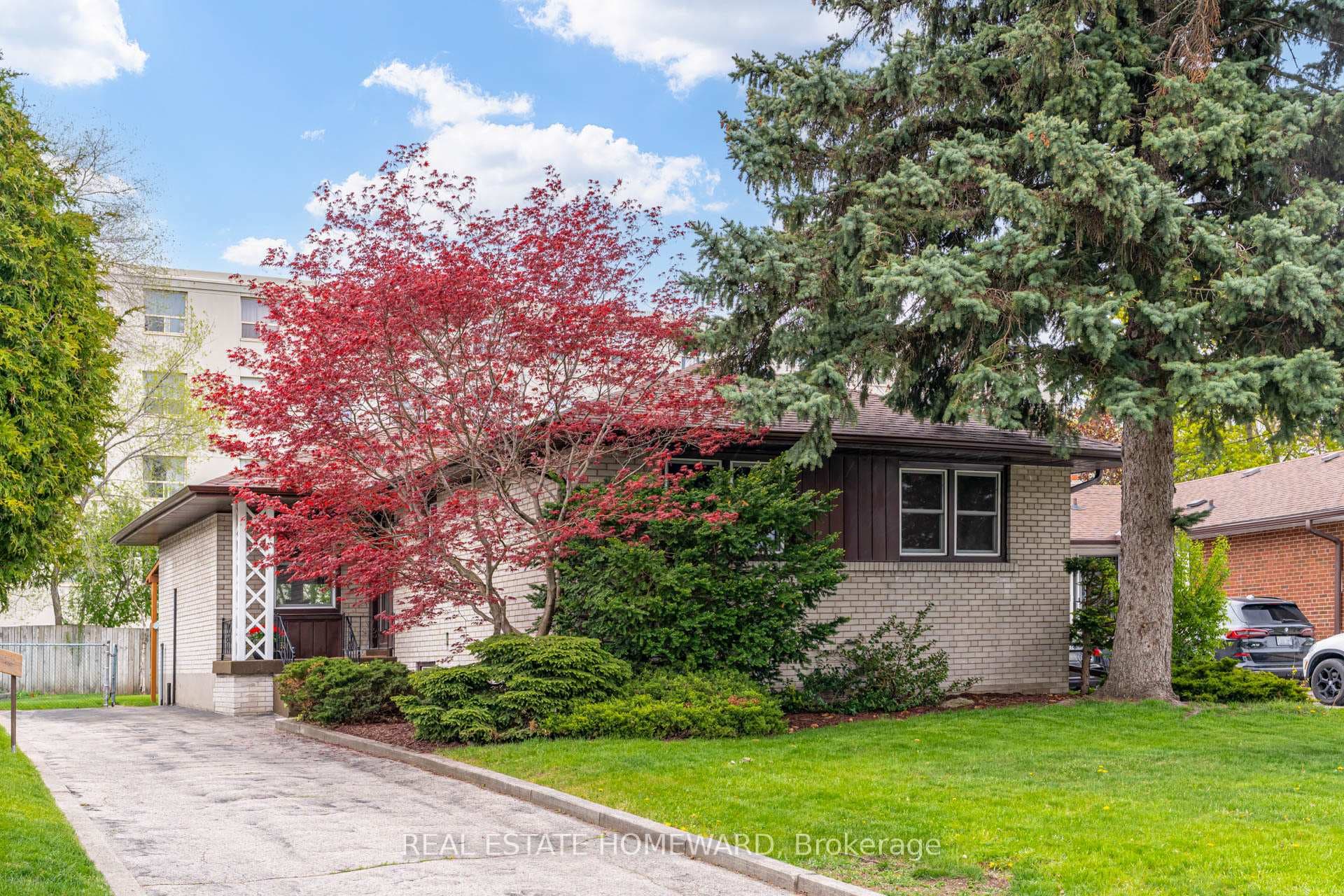 36 Hesketh Court, Don Mills / Parkwoods / Victoria Village, ON M4A 1M6 - Photo 1