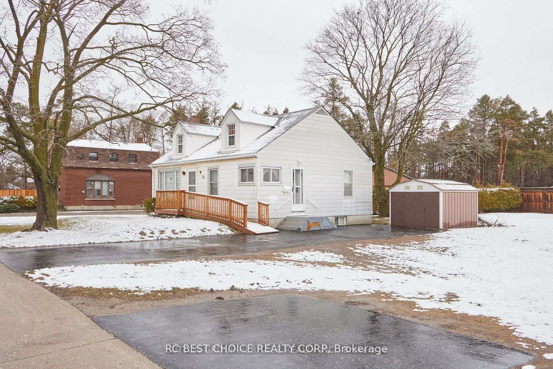 1705 Simcoe Street, Oshawa, ON L1G 4Y1 - Photo 1