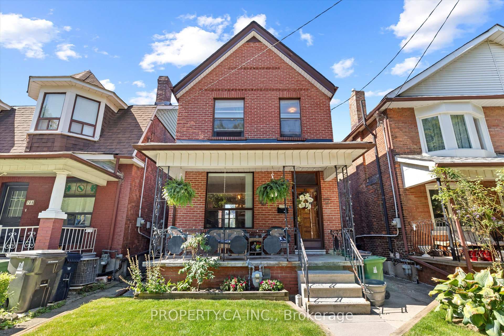 790 Manning Avenue, Annex / Yorkville / Summerhill, ON M6G 2W6 - Photo 1