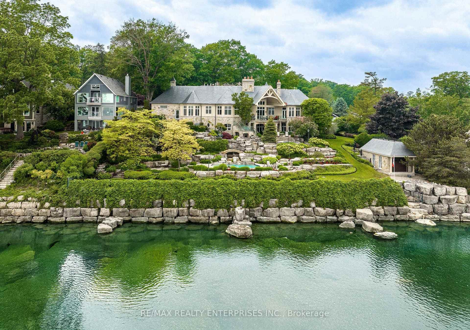 872 Whittier Crescent, Mississauga, ON L5H 2X3 - Photo 1