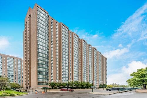 115 Hillcrest Avenue Unit 1504, Mississauga, ON L5B 3Y9 - Photo 1