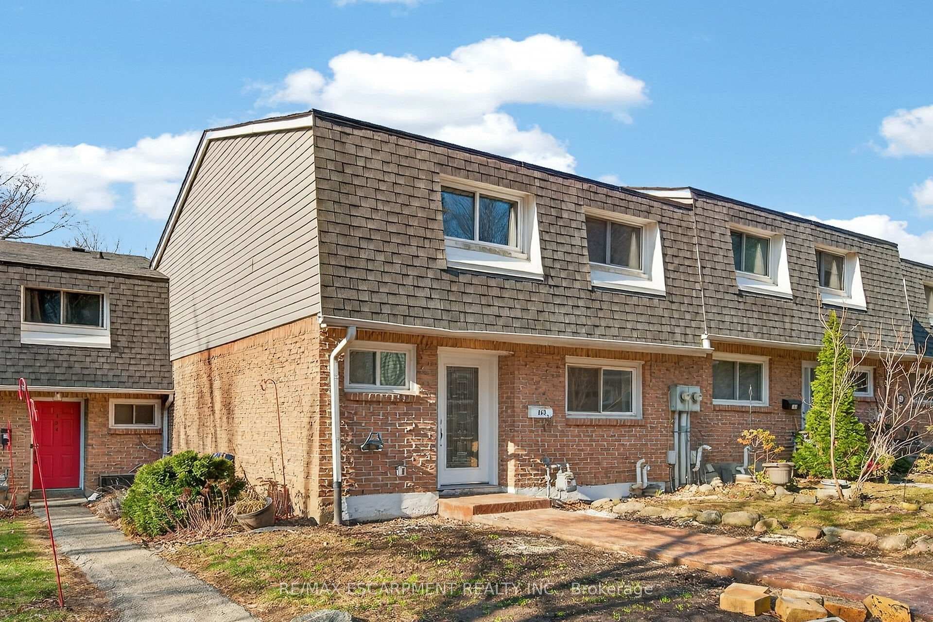 2050 Upper Middle Road Unit 153, Burlington, ON L7P 3R9 - Photo 1