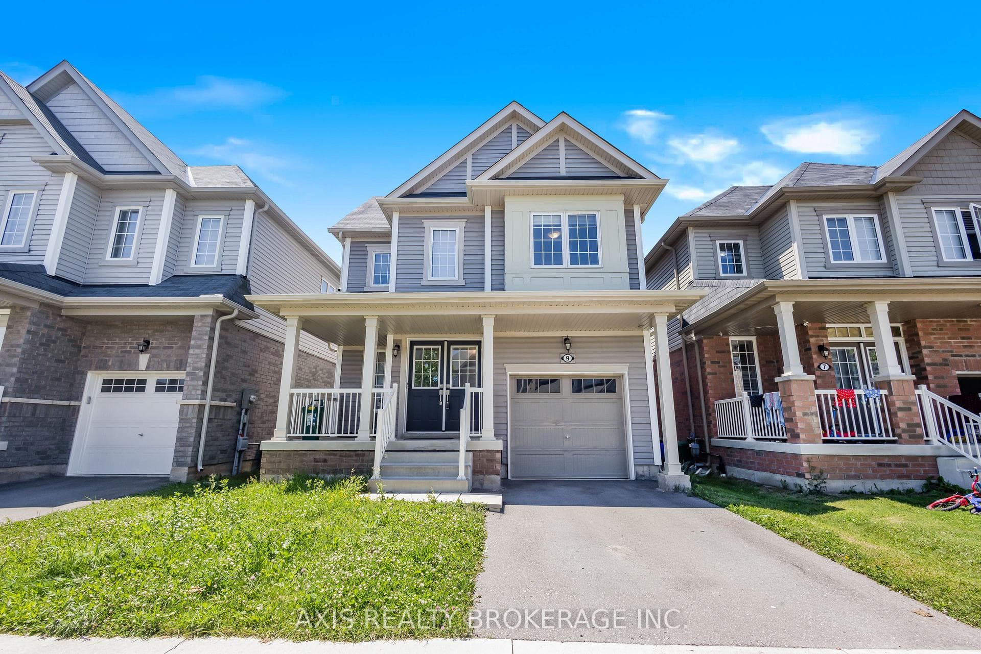 9 Honey Comb Trail, Thorold