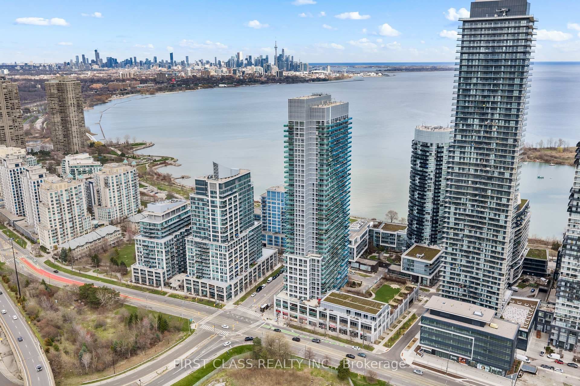 16 Brookers Lane Unit Ph-03, Liberty Village / Parkdale / South Parkdale, ON M8V 0A5 - Photo 1