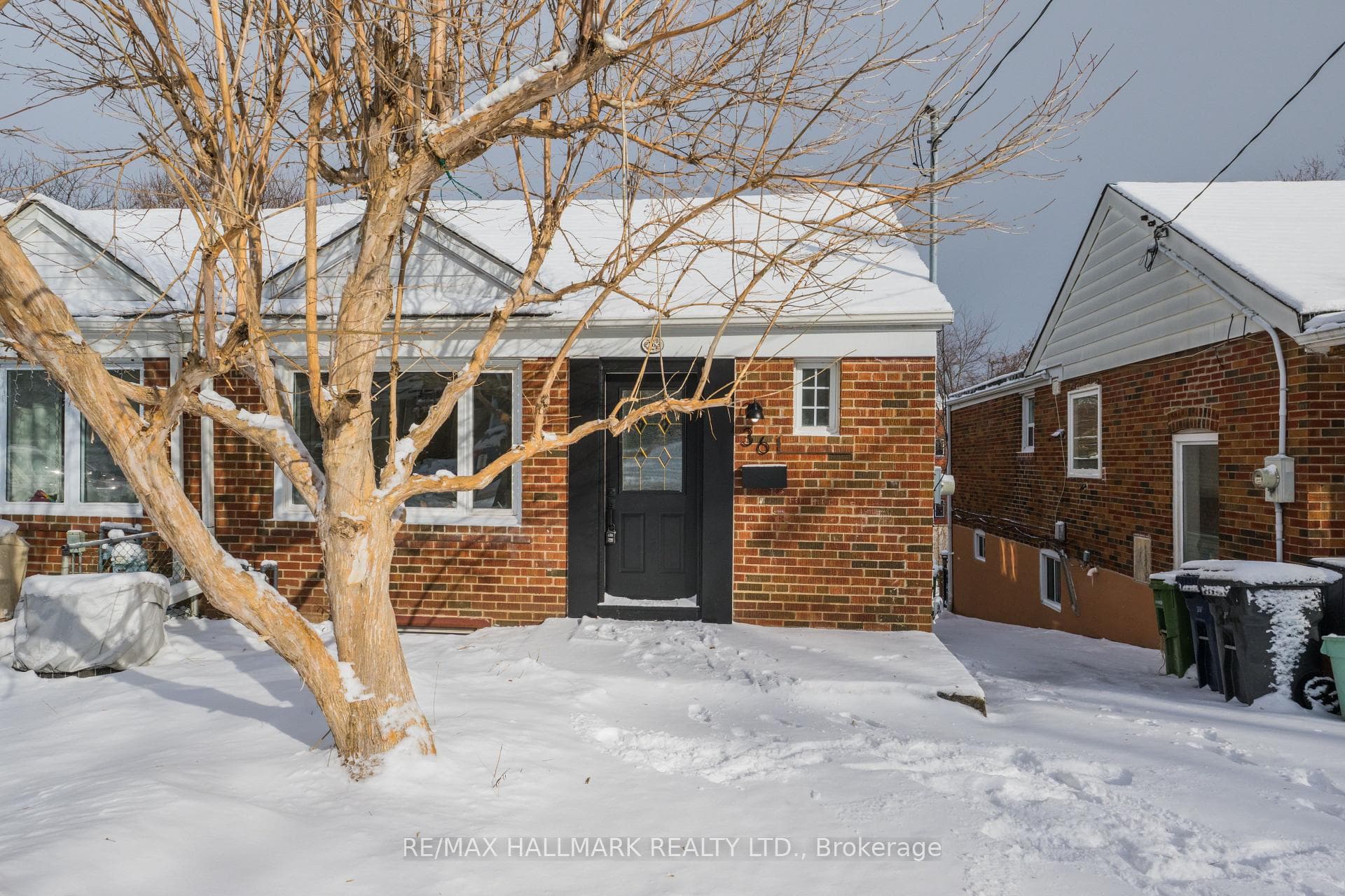 36 Winston Avenue, Birch Cliff / Cliffside