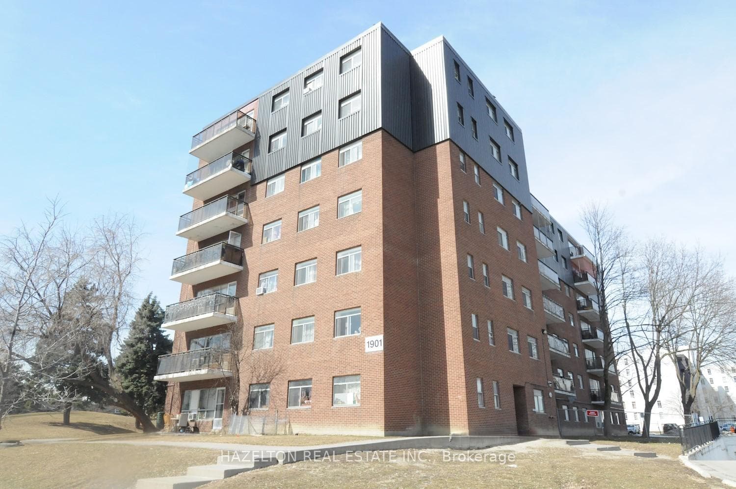 1901 Martin Grove Road Unit 707, Etobicoke (West Mall / Rexdale), ON M9V 3T1 - Photo 1