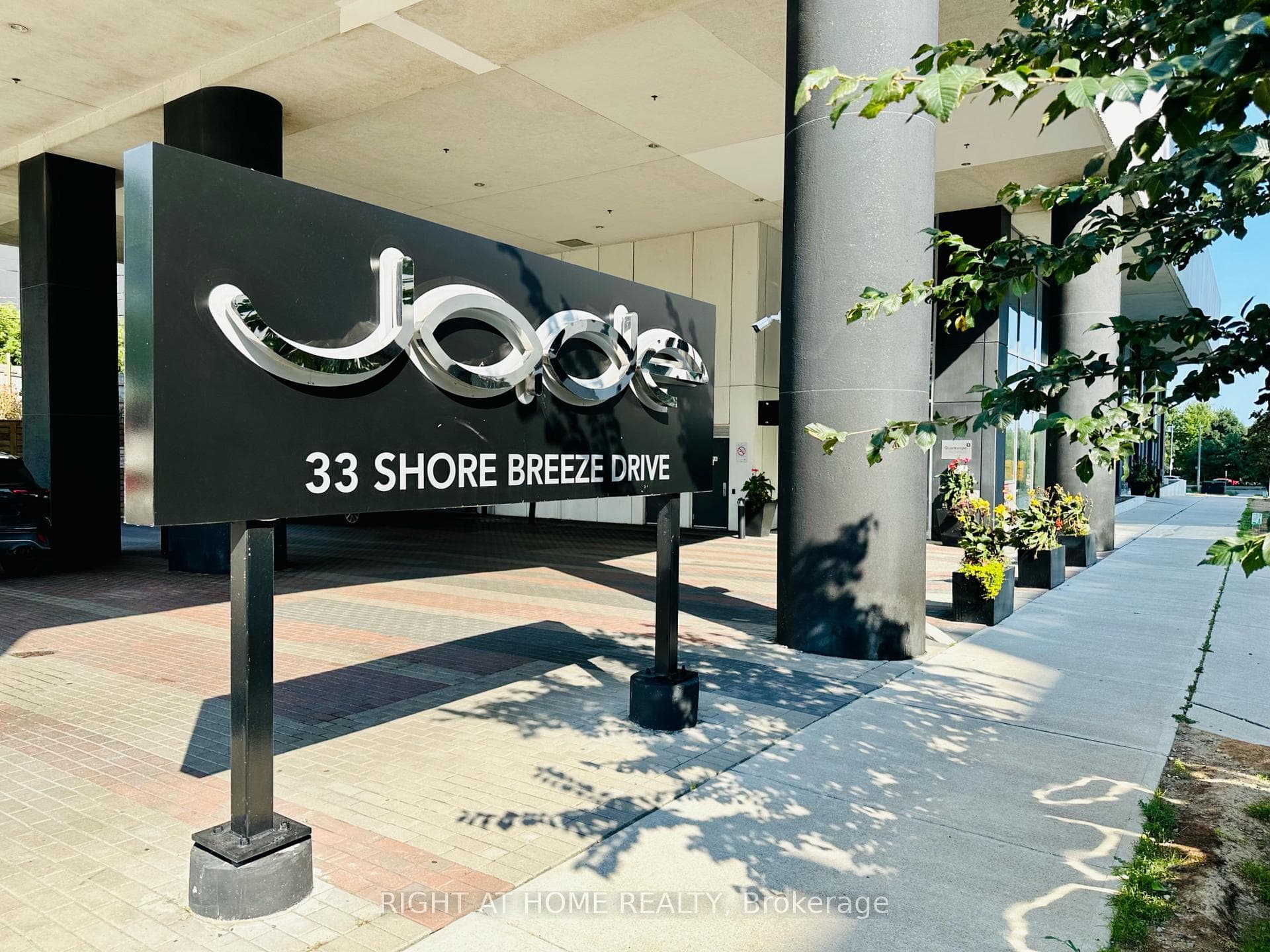 33 Shore Breeze Drive Unit 504, Liberty Village / Parkdale / South Parkdale, ON M8V 0G1 - Photo 1