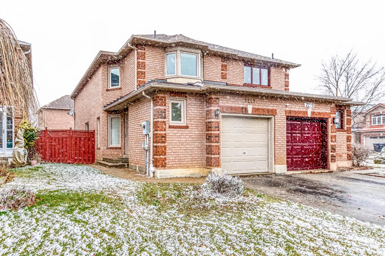 7227 Sandhurst Drive, Mississauga, ON L5N 7G9 - Photo 1