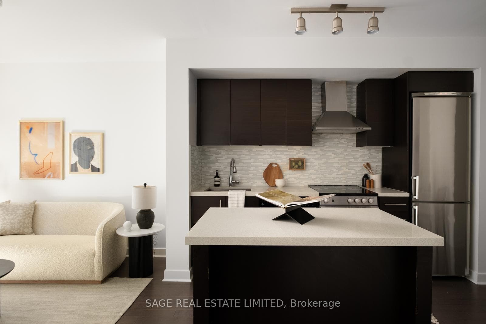 58 Orchard View Boulevard Unit 313, Forest Hill / Deer Park, ON M4R 0A2 - Photo 1