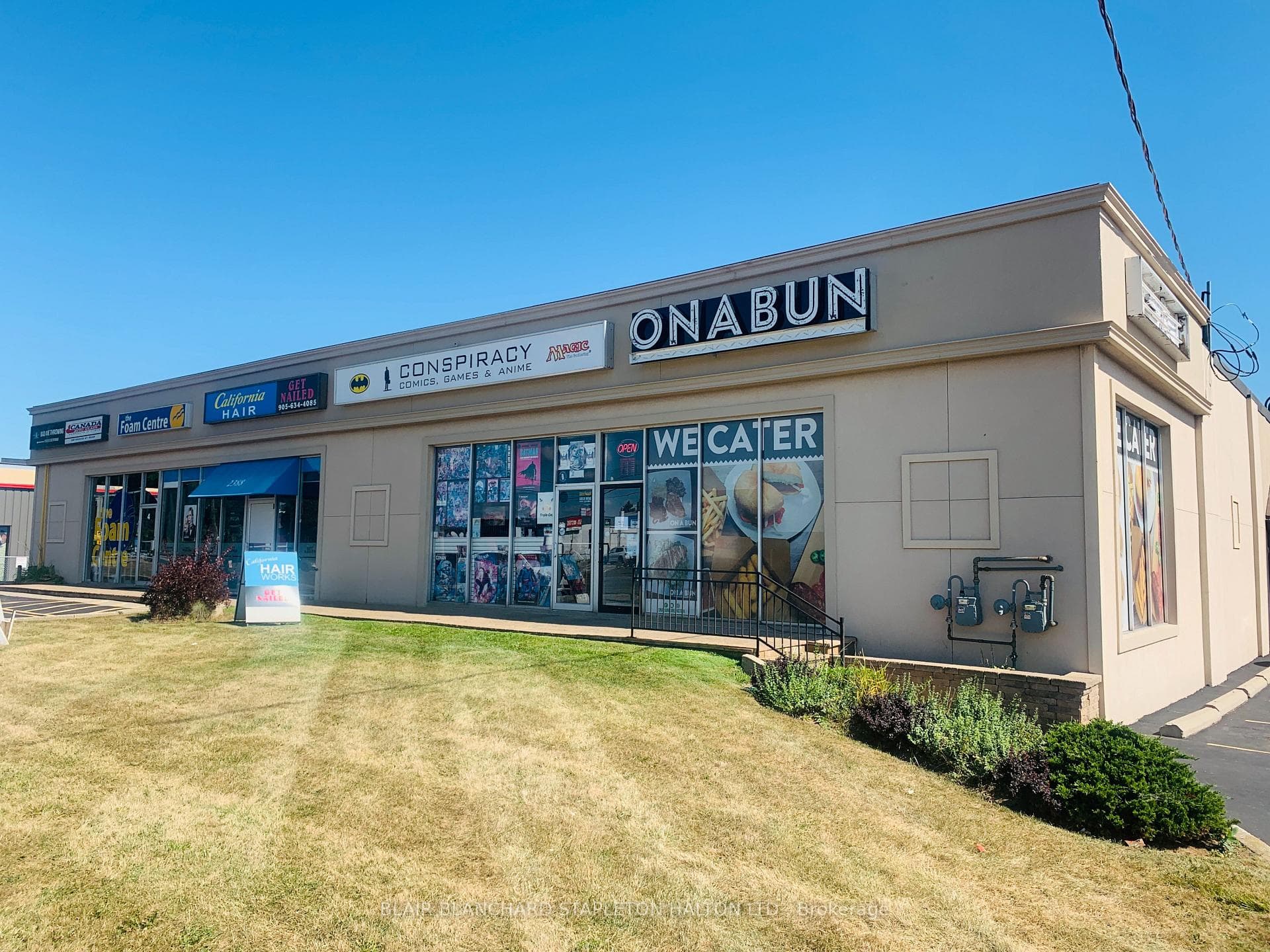 2388 Fairview Street Unit 3, Burlington, ON L7R 2E4 - Photo 1