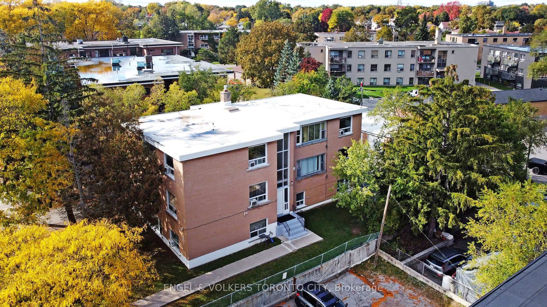 45 Leduc Drive, Etobicoke (West Mall / Rexdale), ON M9W 2A8 - Photo 1