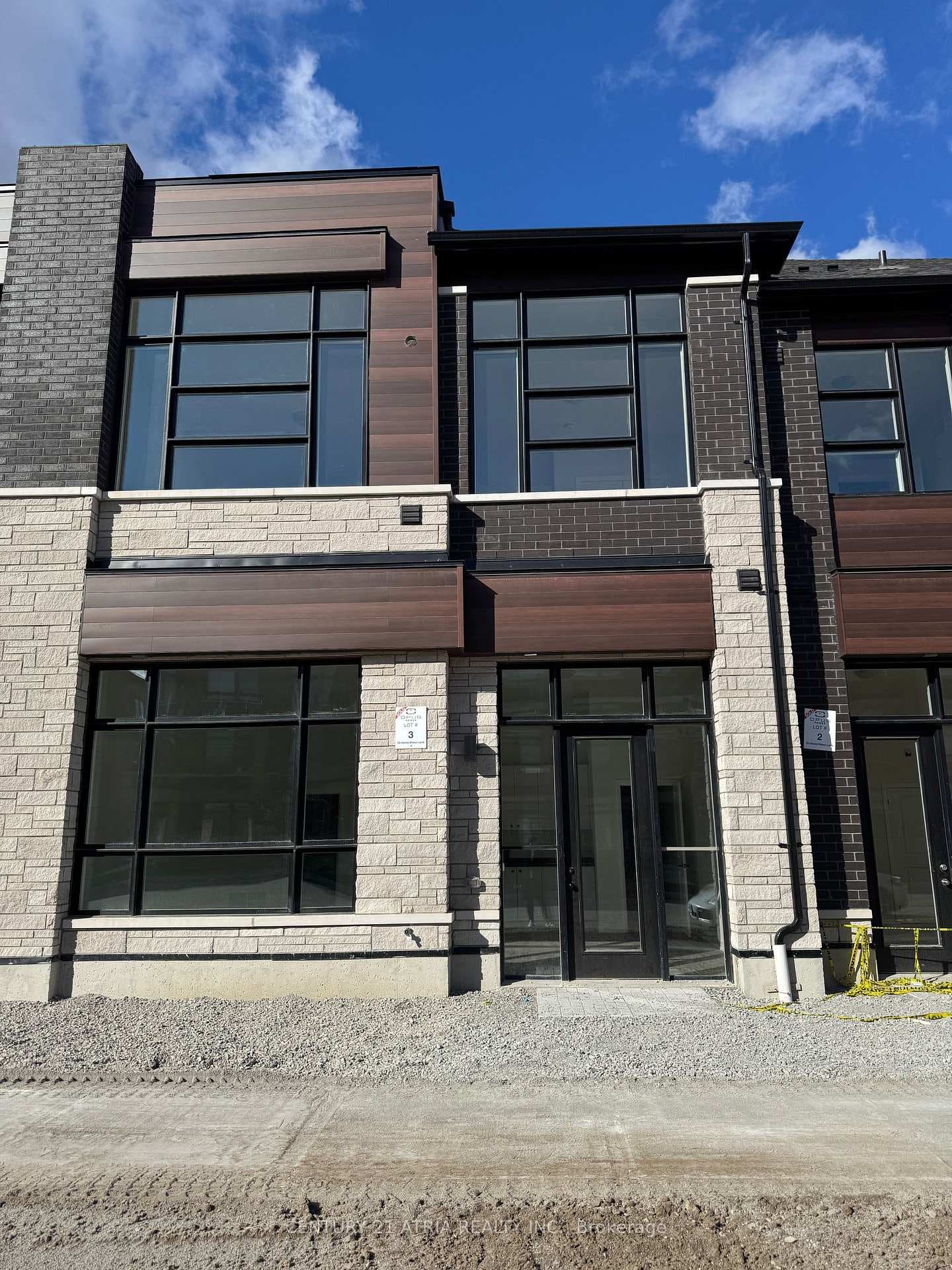 53 Harold Wilson Lane Unit Main, Richmond Hill, ON L4S 0M3 - Photo 1