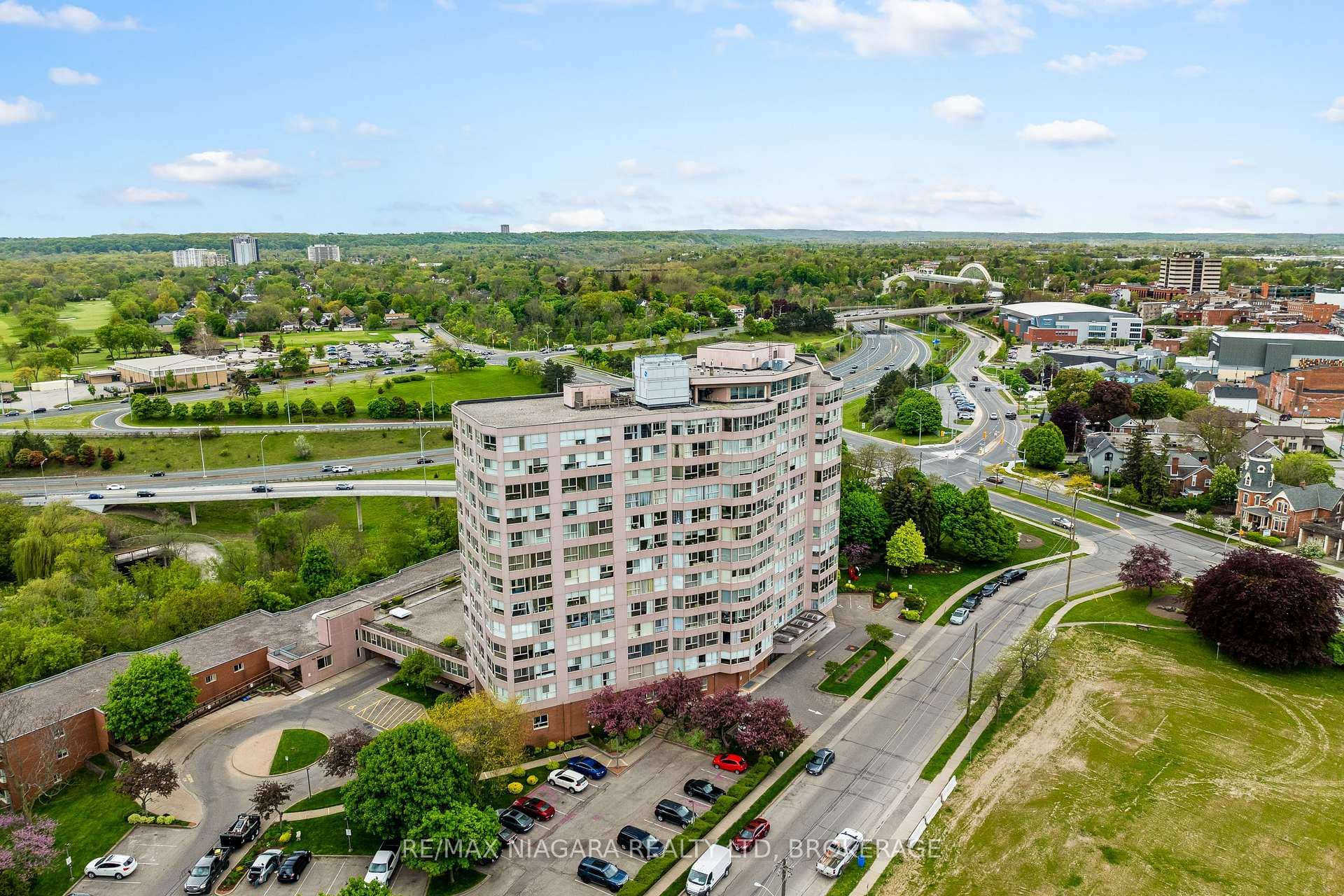 7 GALE Crescent Unit 502, St. Catharines