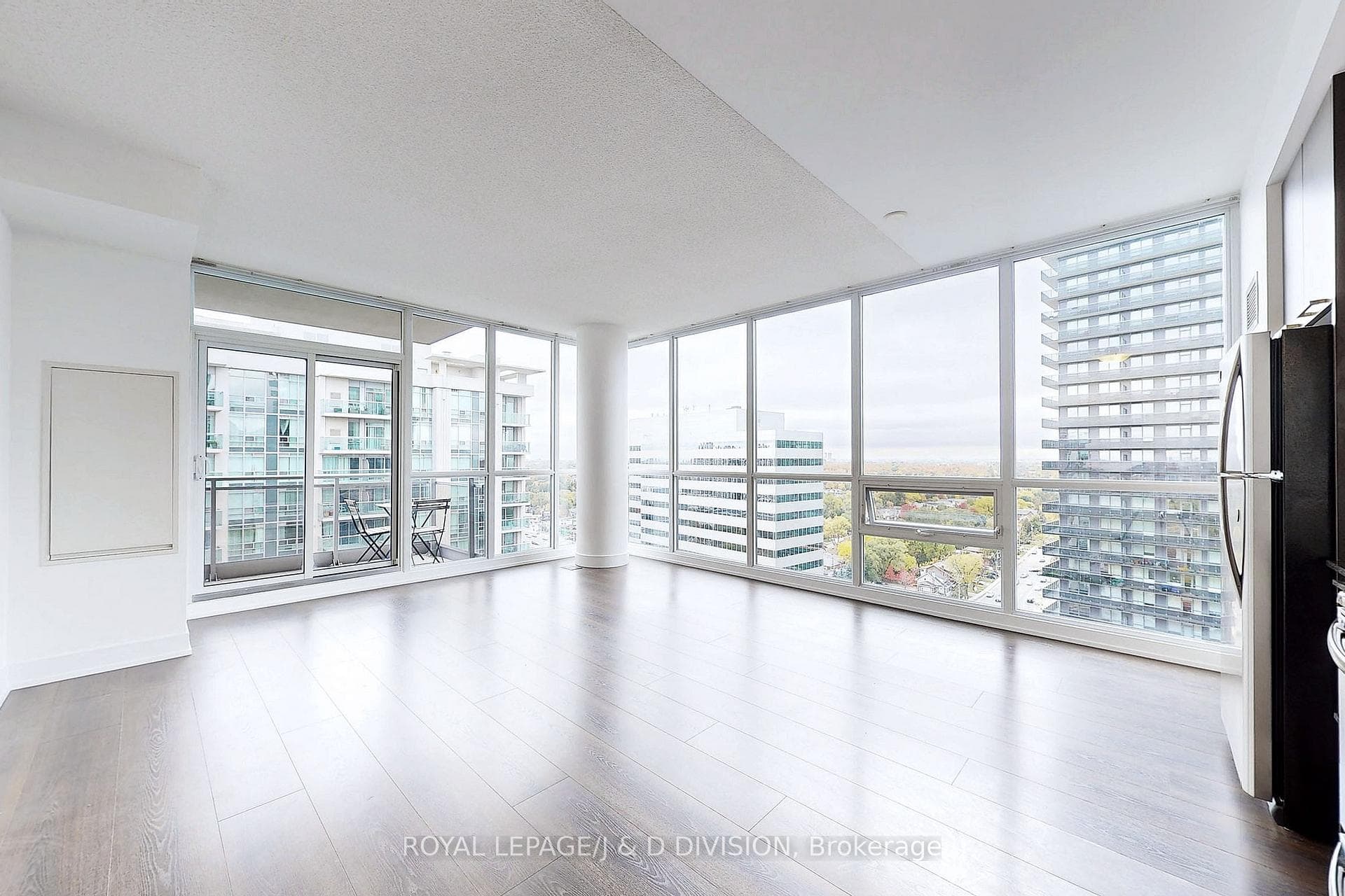 23 Sheppard Avenue Unit 2210, Willowdale / Newtonbrook, ON M2N 0C8 - Photo 1